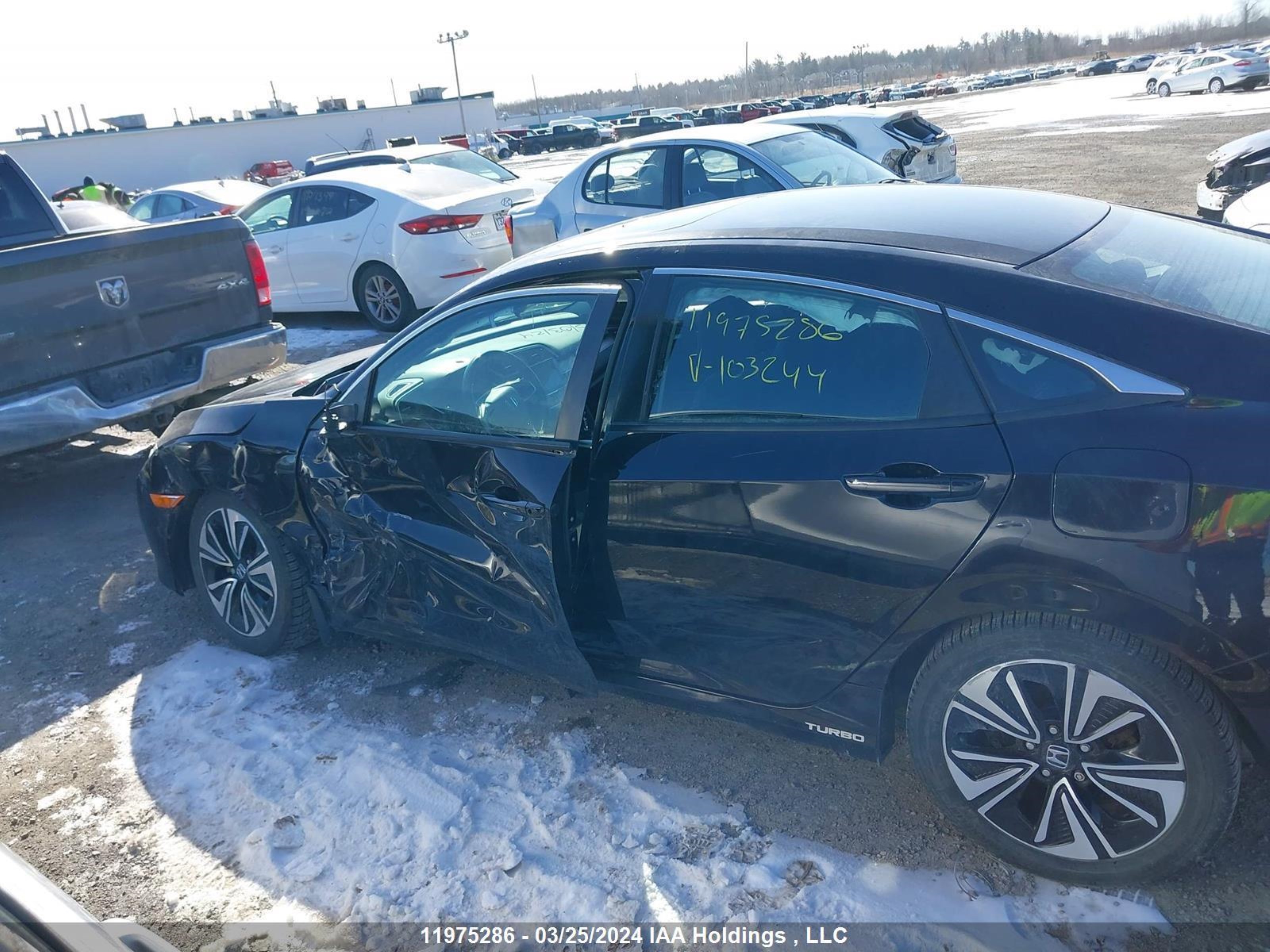 Photo 13 VIN: 2HGFC1F43GH103244 - HONDA CIVIC 