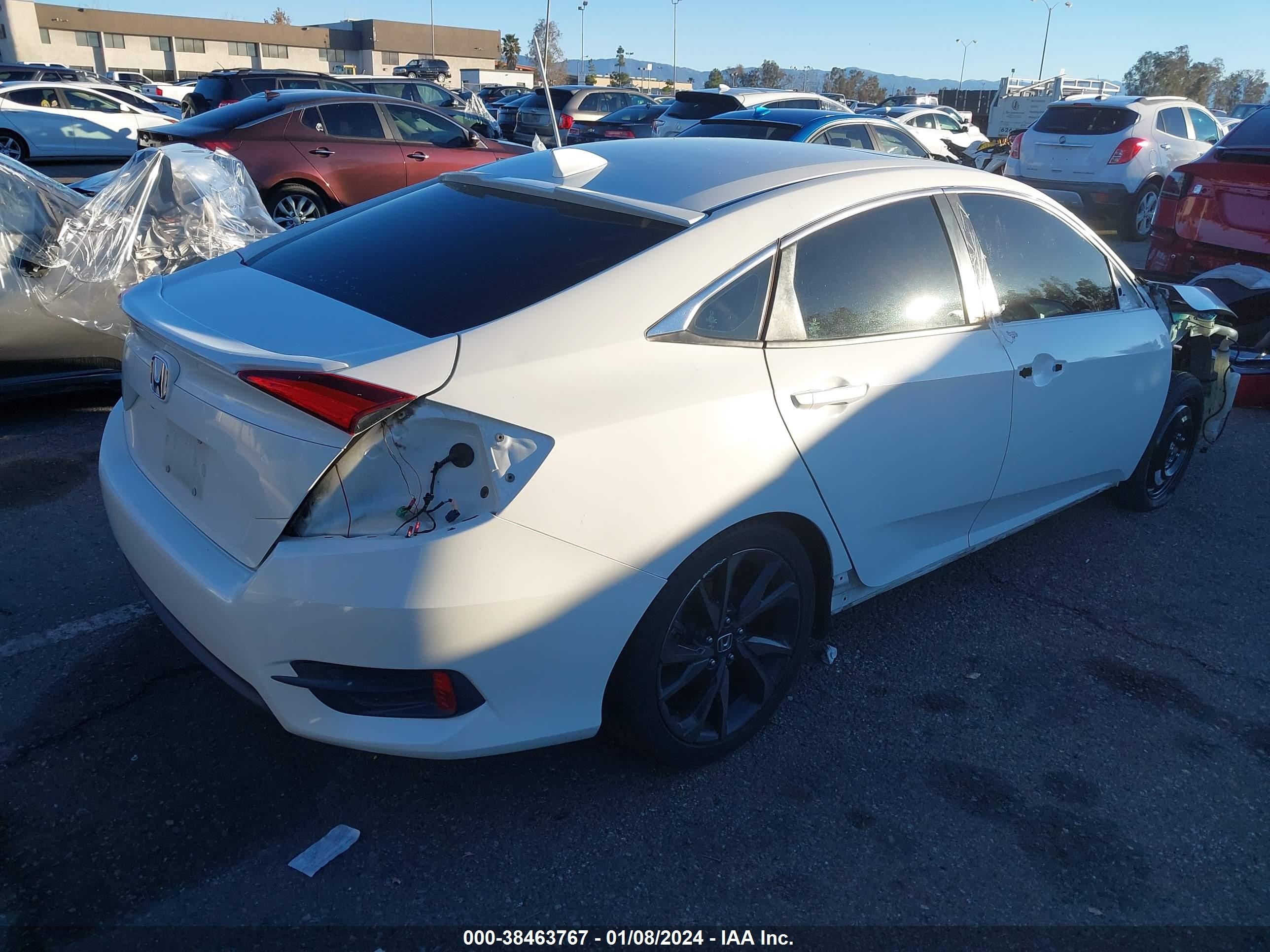 Photo 3 VIN: 2HGFC1F70HH631030 - HONDA CIVIC 