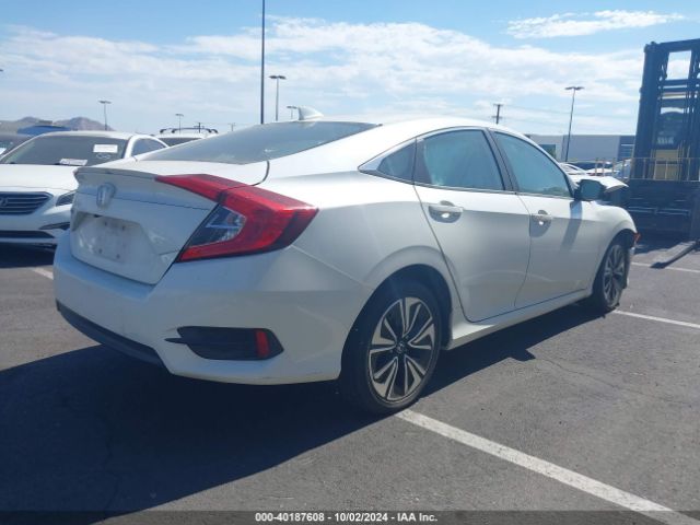 Photo 3 VIN: 2HGFC1F71HH654977 - HONDA CIVIC 