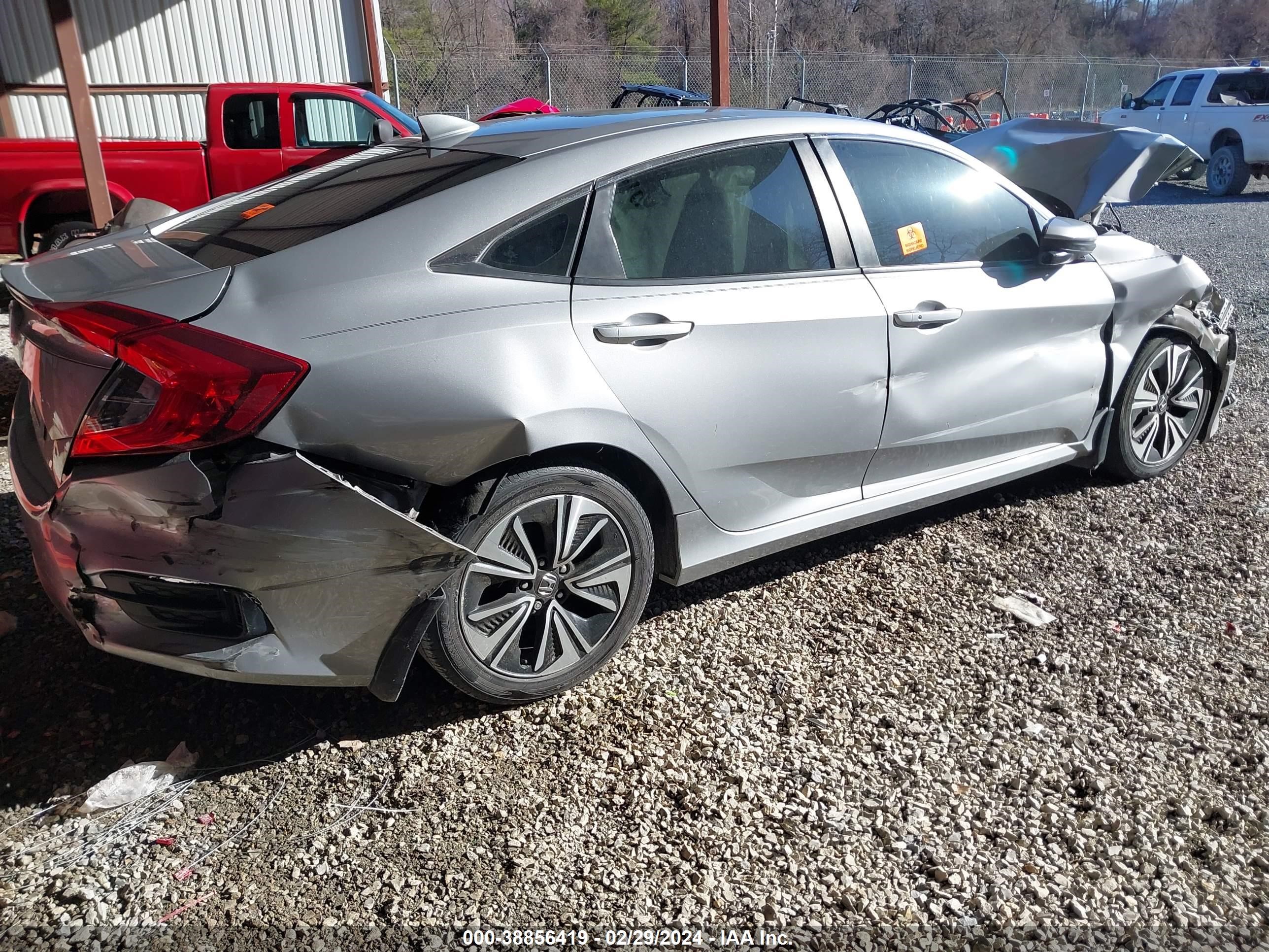 Photo 3 VIN: 2HGFC1F74HH649062 - HONDA CIVIC 