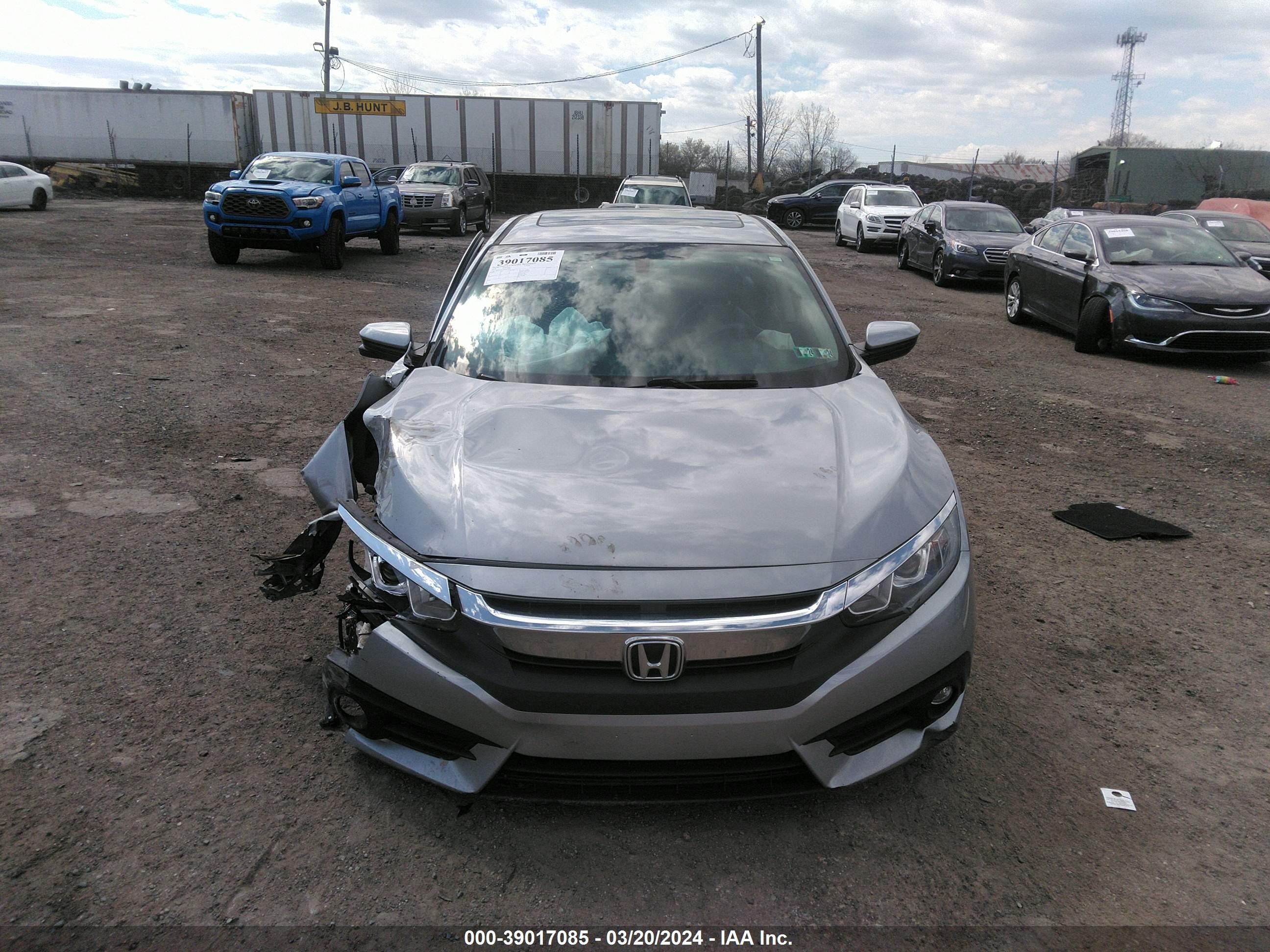 Photo 11 VIN: 2HGFC1F77GH647000 - HONDA CIVIC 