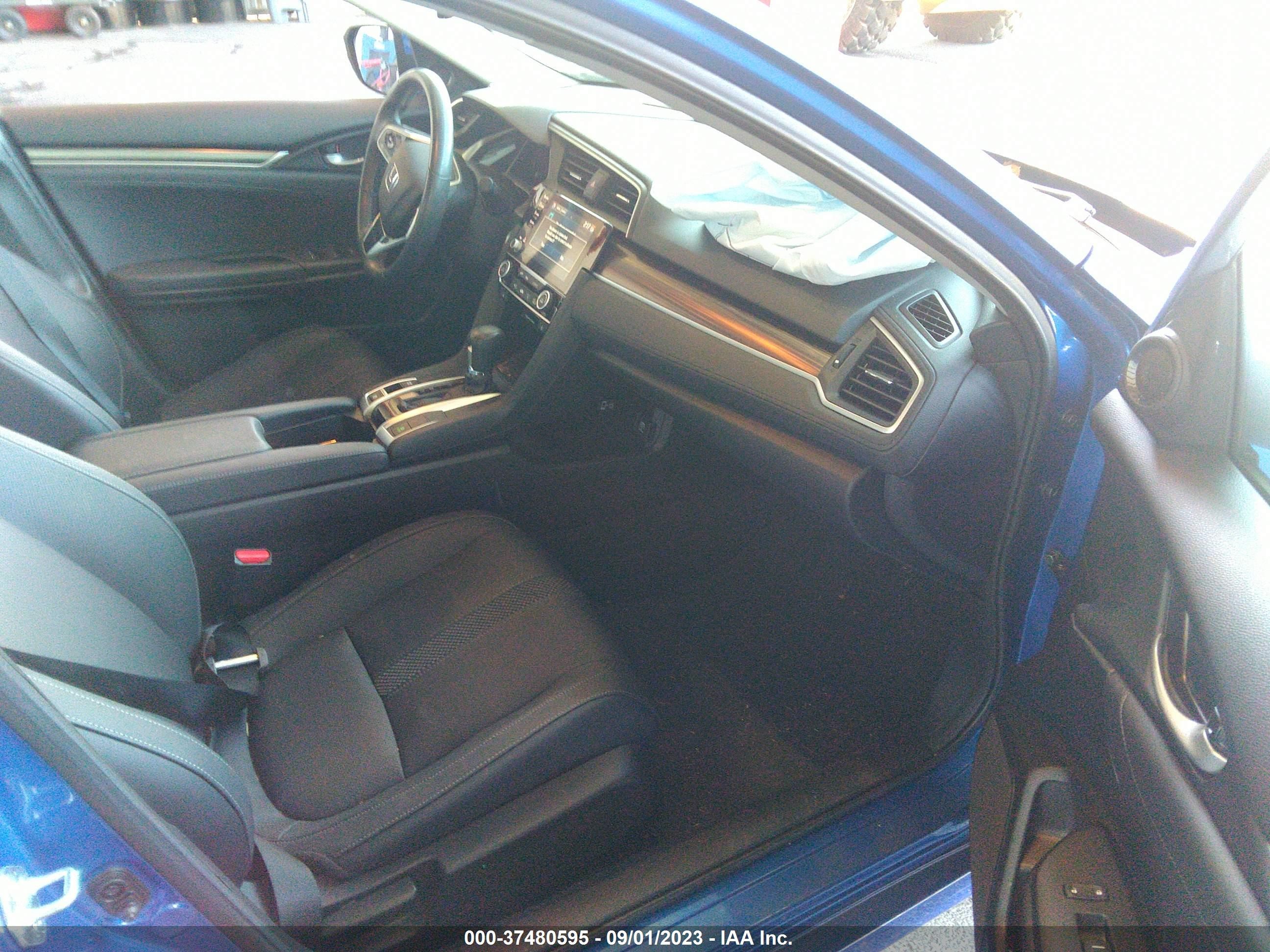 Photo 4 VIN: 2HGFC1F7XMH700140 - HONDA CIVIC 