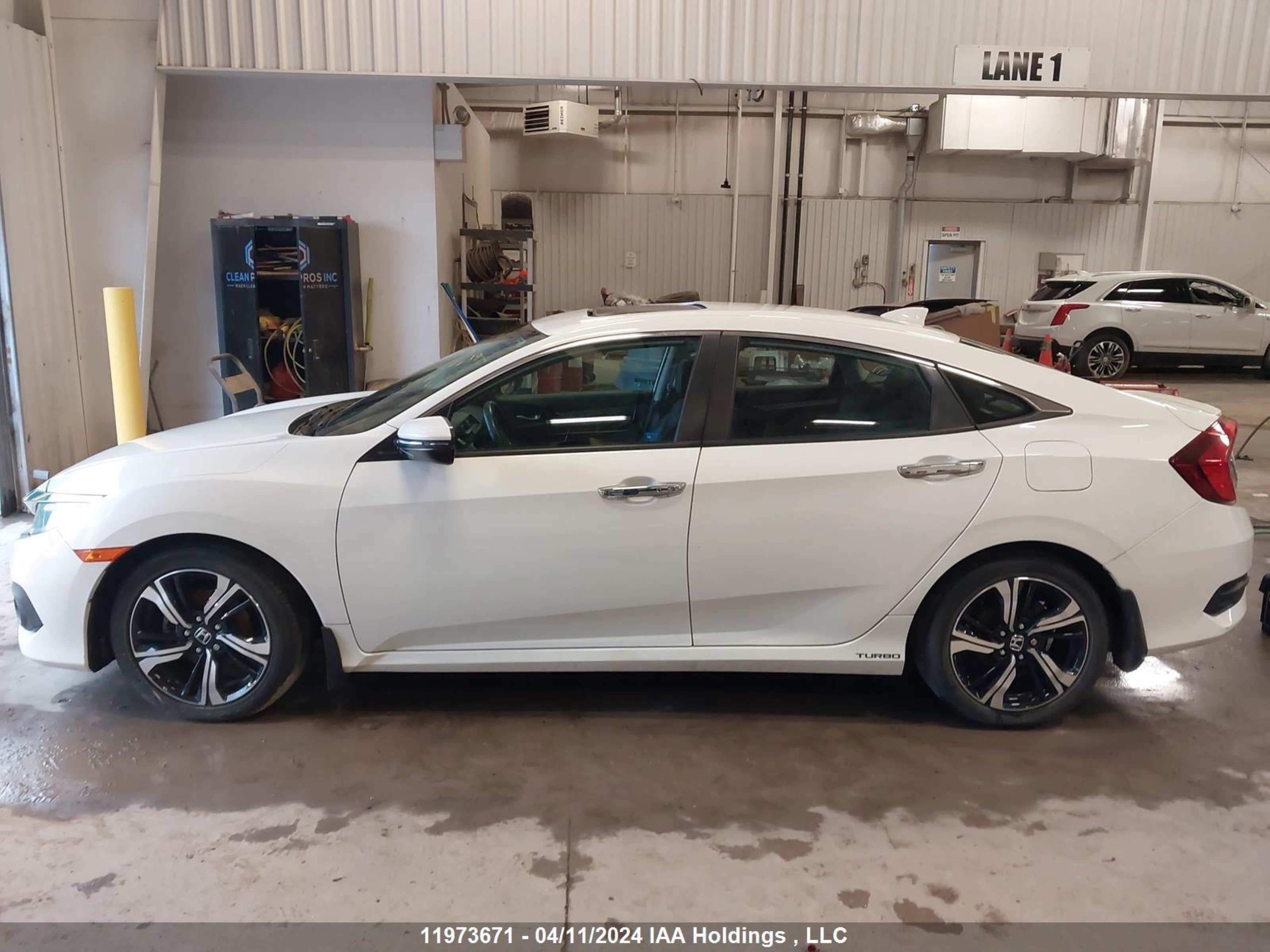 Photo 12 VIN: 2HGFC1F90HH109158 - HONDA CIVIC 