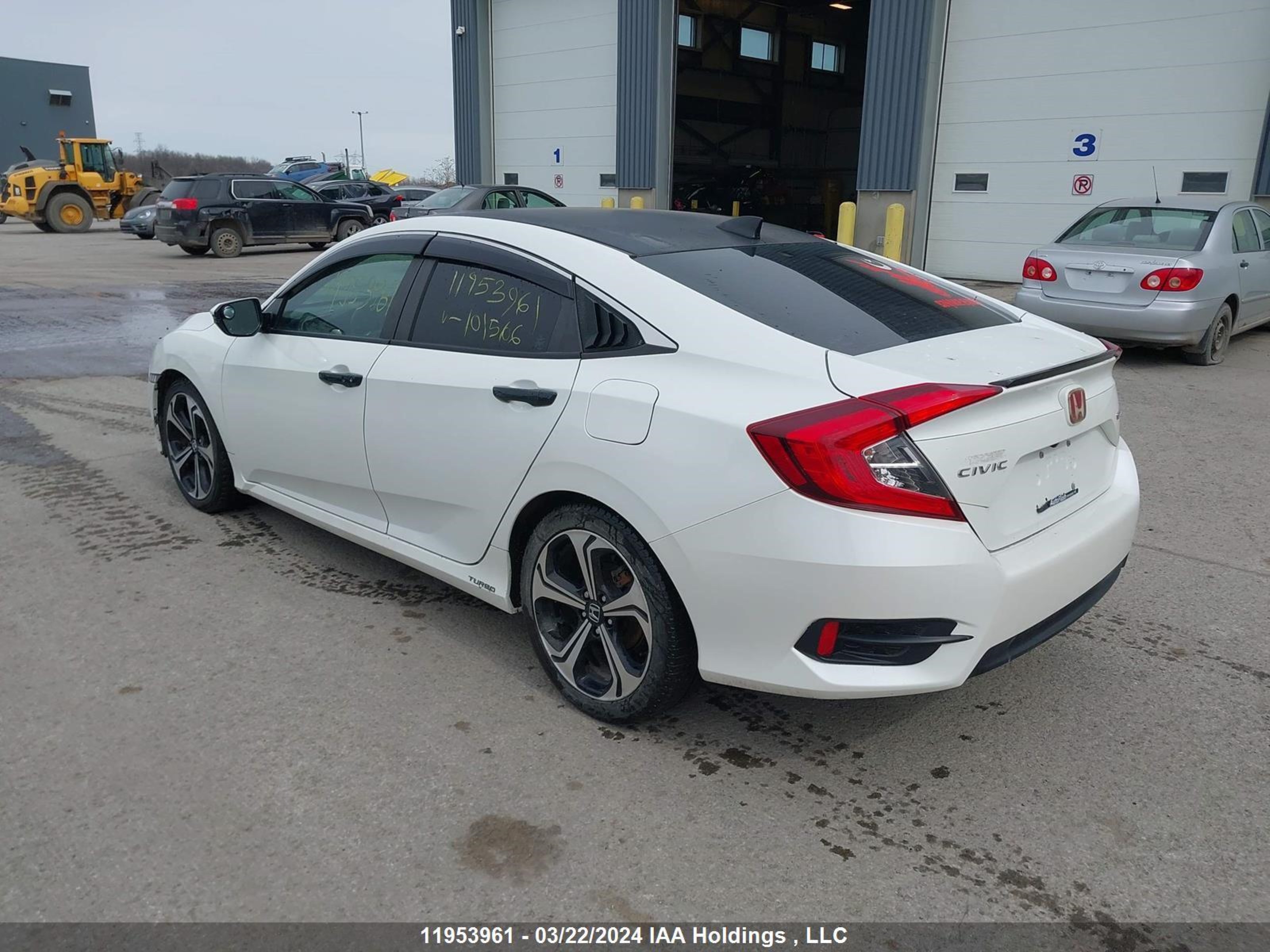 Photo 2 VIN: 2HGFC1F90JH101566 - HONDA CIVIC 