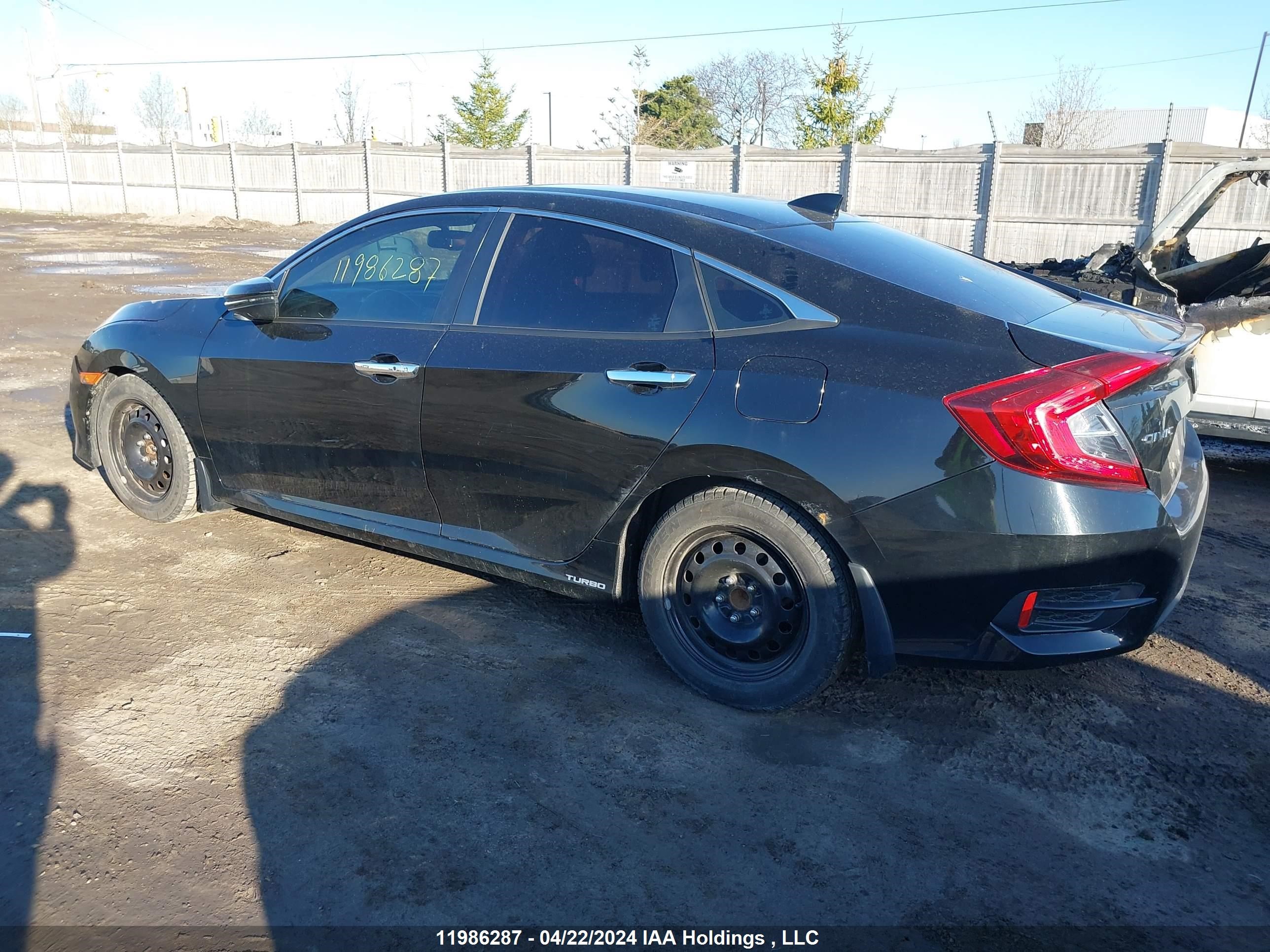 Photo 2 VIN: 2HGFC1F91GH104503 - HONDA CIVIC 