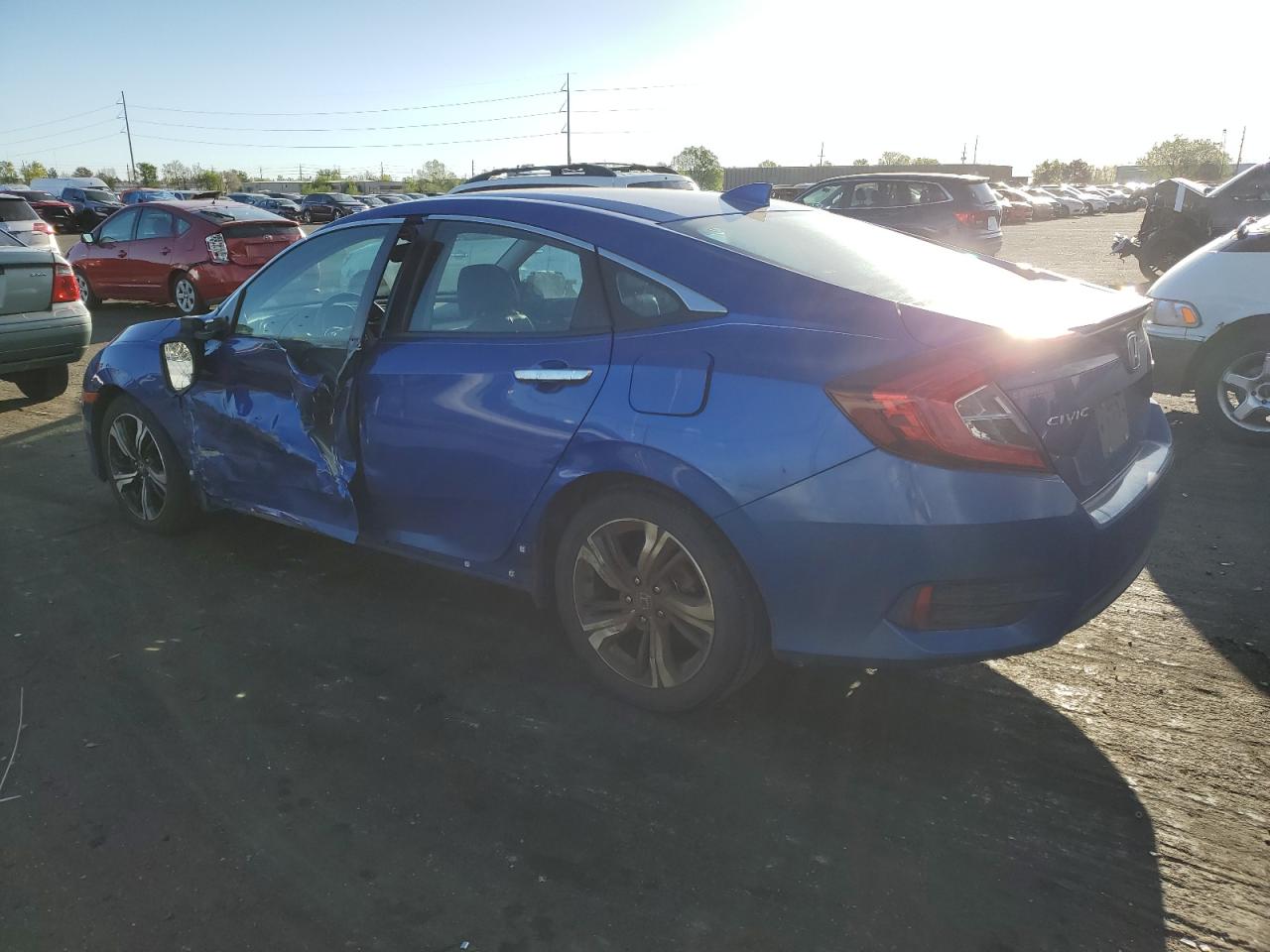 Photo 1 VIN: 2HGFC1F91GH639704 - HONDA CIVIC 