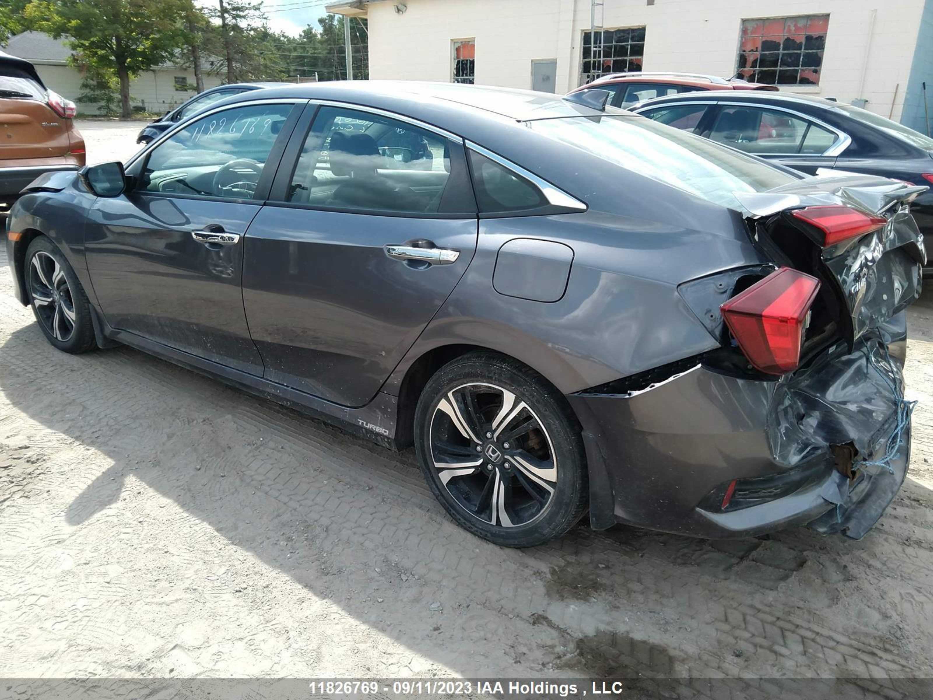 Photo 2 VIN: 2HGFC1F94GH100543 - HONDA CIVIC 