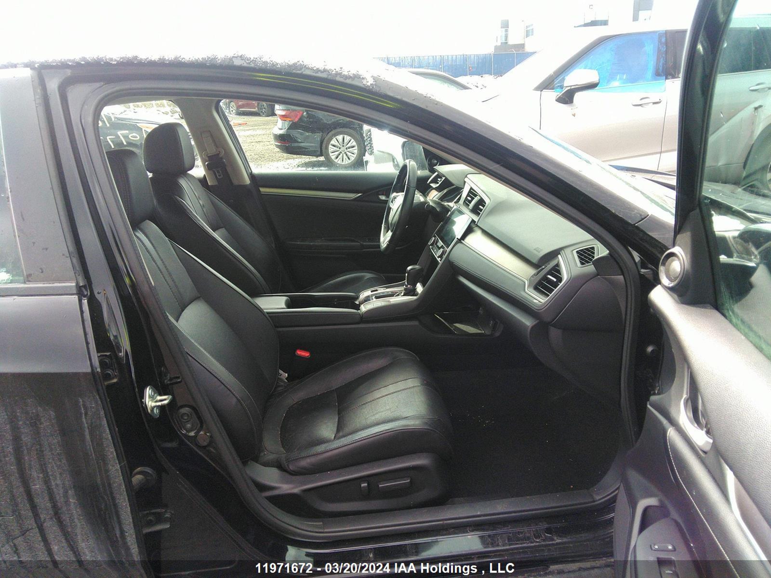 Photo 4 VIN: 2HGFC1F9XHH107773 - HONDA CIVIC 