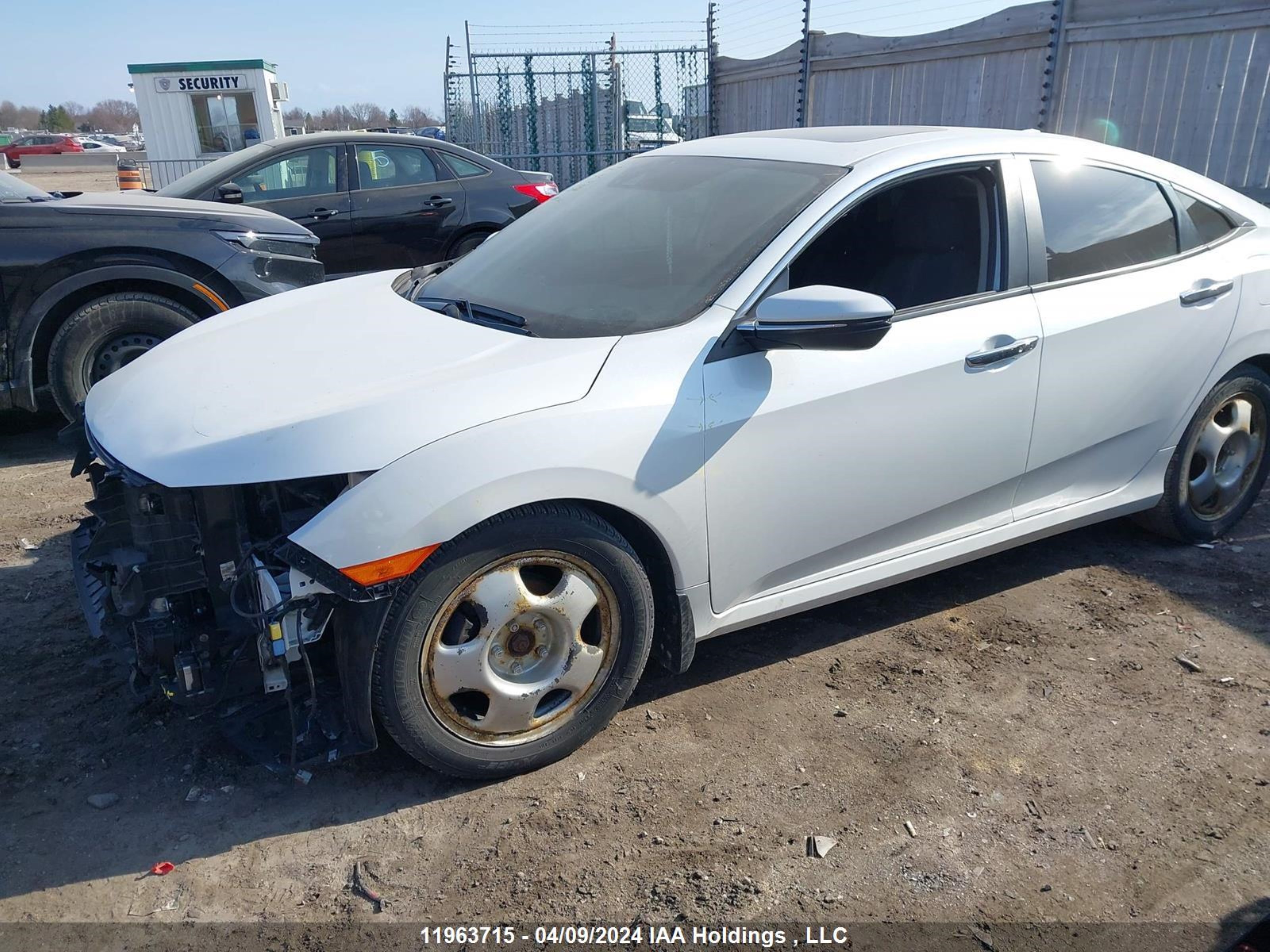 Photo 13 VIN: 2HGFC1F9XLH105286 - HONDA CIVIC 