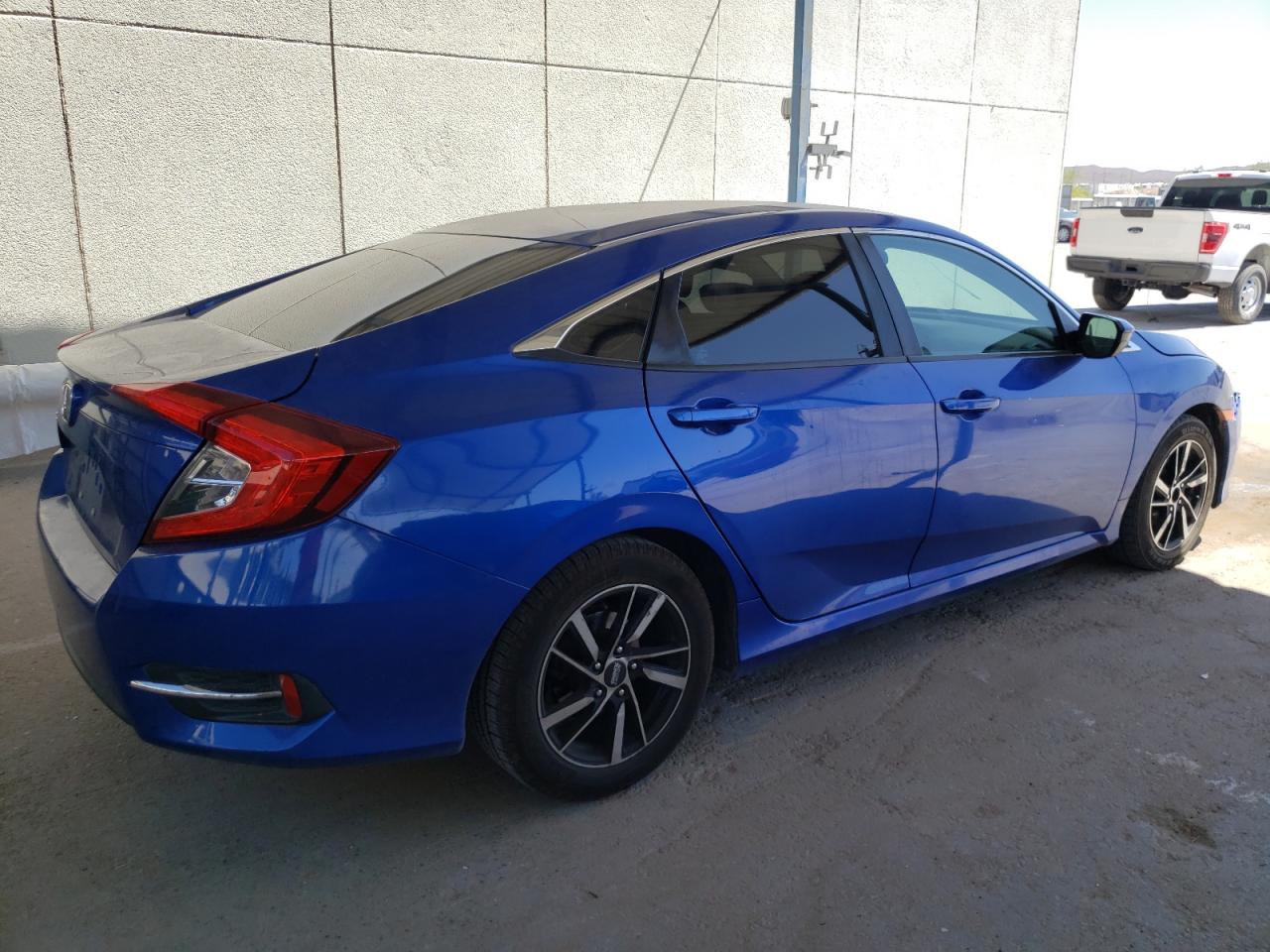 Photo 2 VIN: 2HGFC2E50GH564918 - HONDA CIVIC 