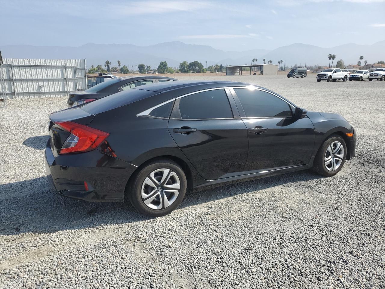 Photo 2 VIN: 2HGFC2F50GH525230 - HONDA CIVIC 