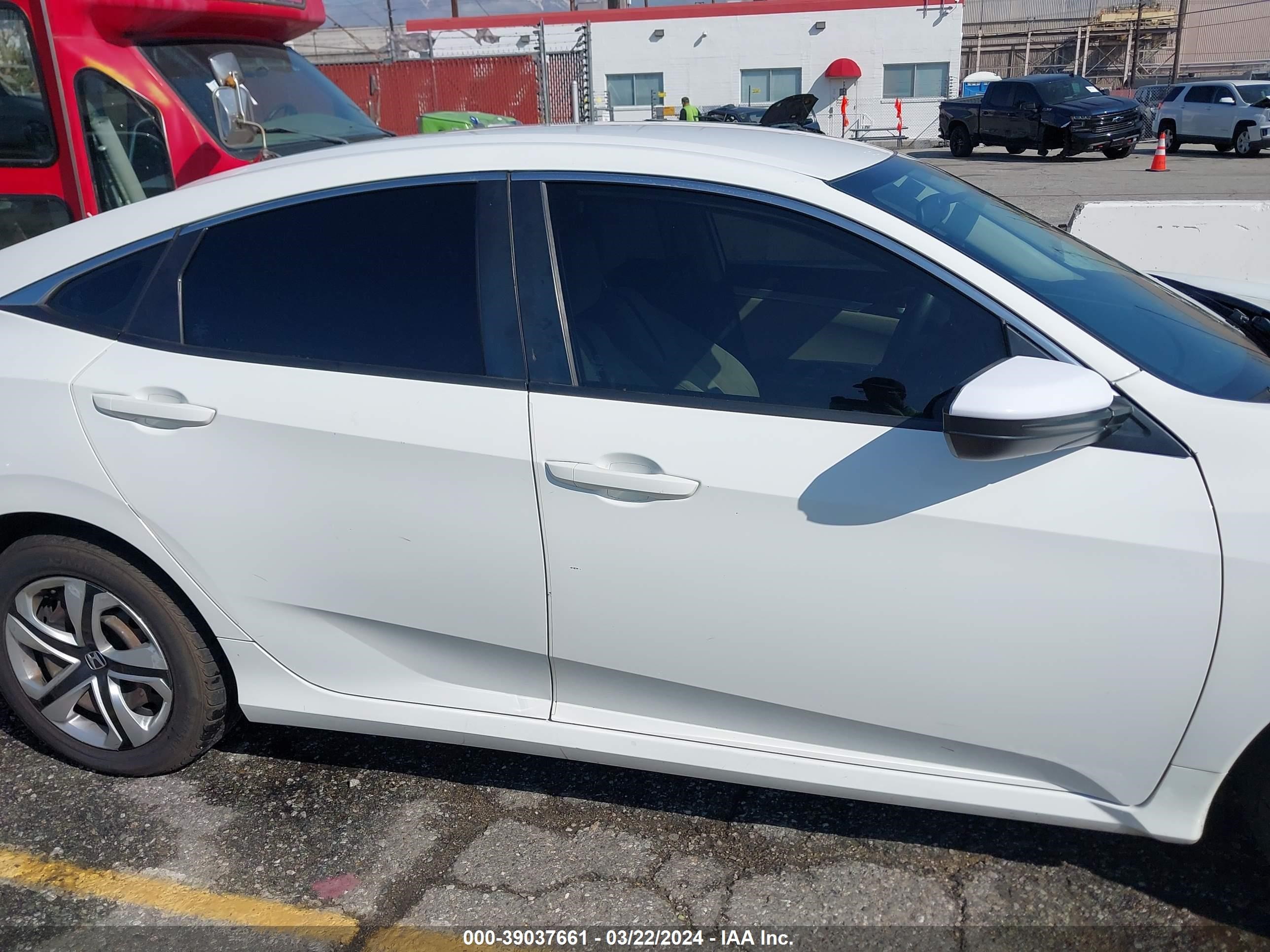 Photo 12 VIN: 2HGFC2F50GH560494 - HONDA CIVIC 