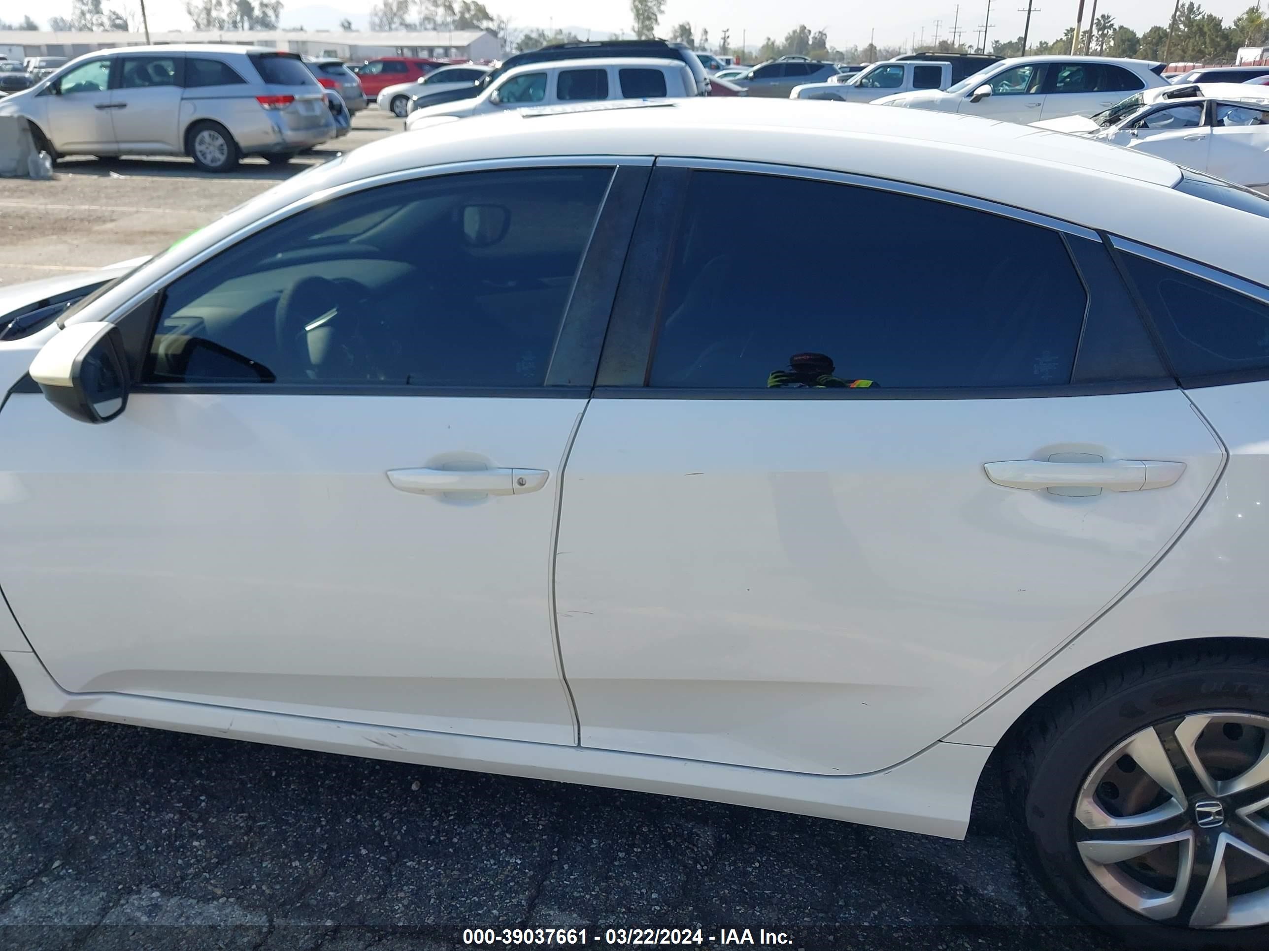 Photo 13 VIN: 2HGFC2F50GH560494 - HONDA CIVIC 