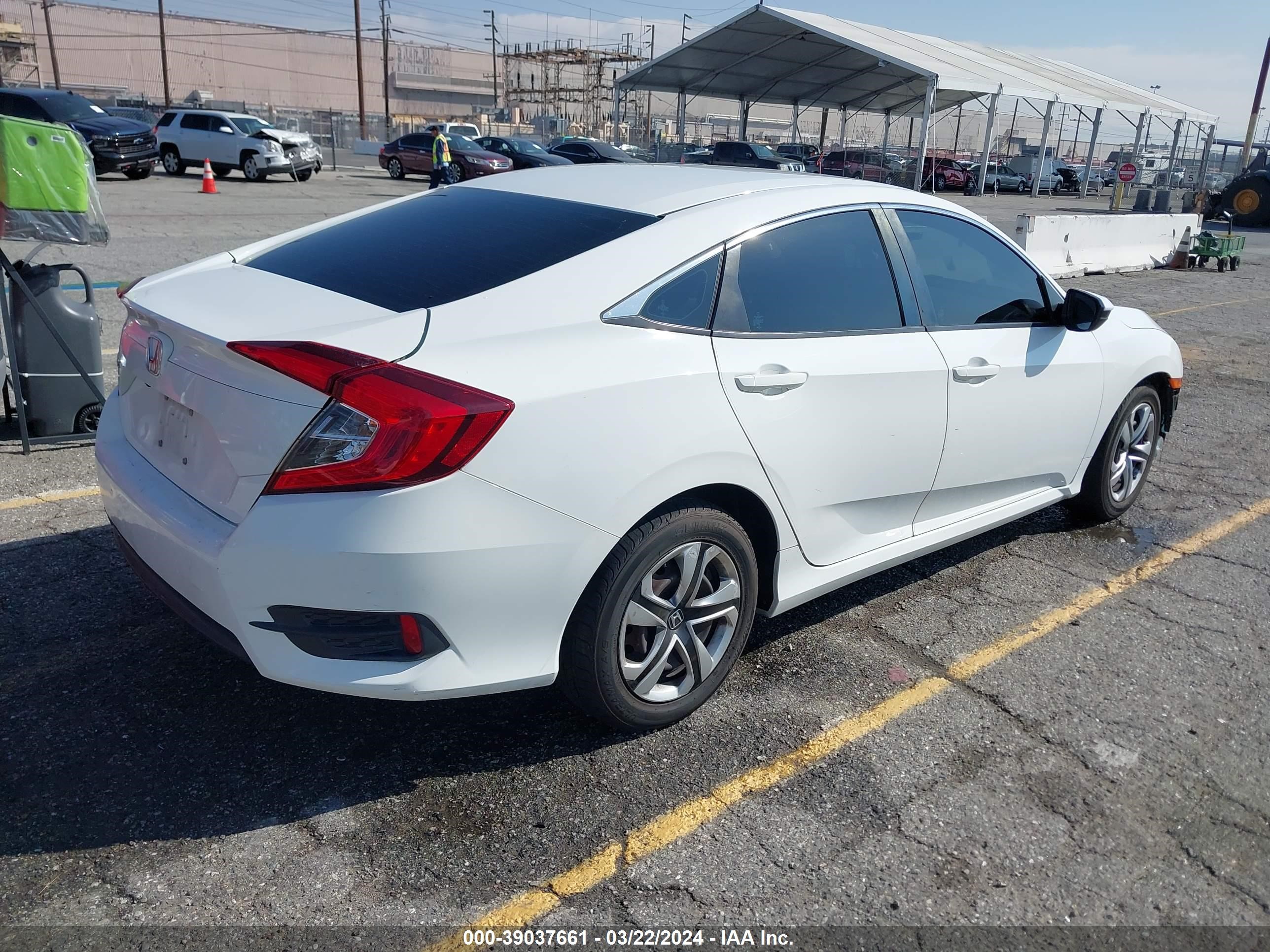 Photo 3 VIN: 2HGFC2F50GH560494 - HONDA CIVIC 