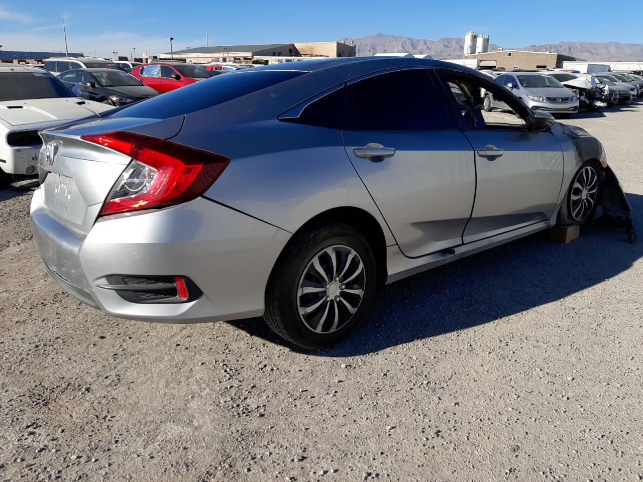 Photo 2 VIN: 2HGFC2F50GH577764 - HONDA CIVIC 