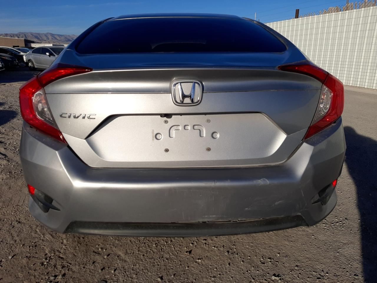 Photo 5 VIN: 2HGFC2F50GH577764 - HONDA CIVIC 