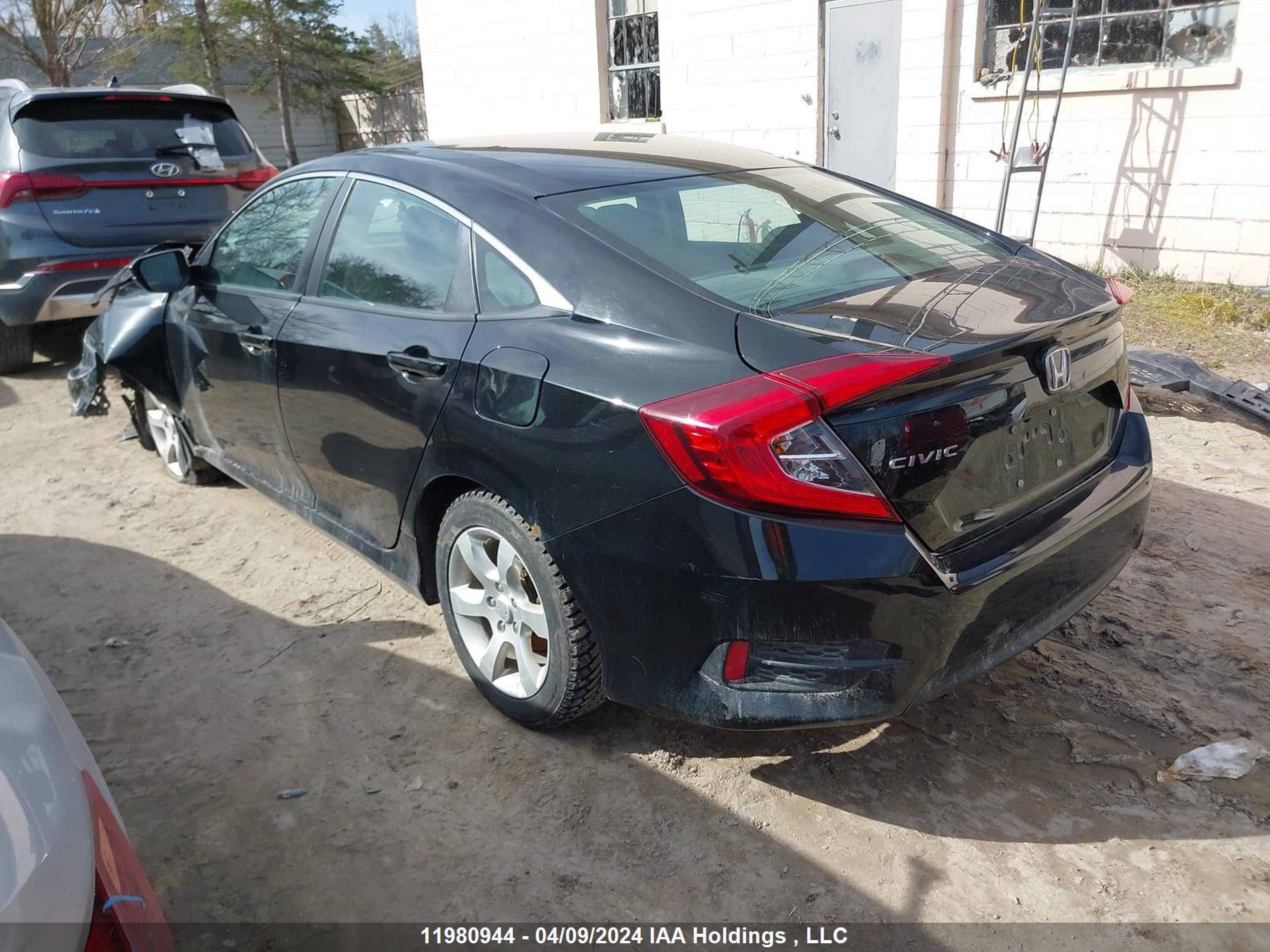 Photo 2 VIN: 2HGFC2F50HH004154 - HONDA CIVIC 