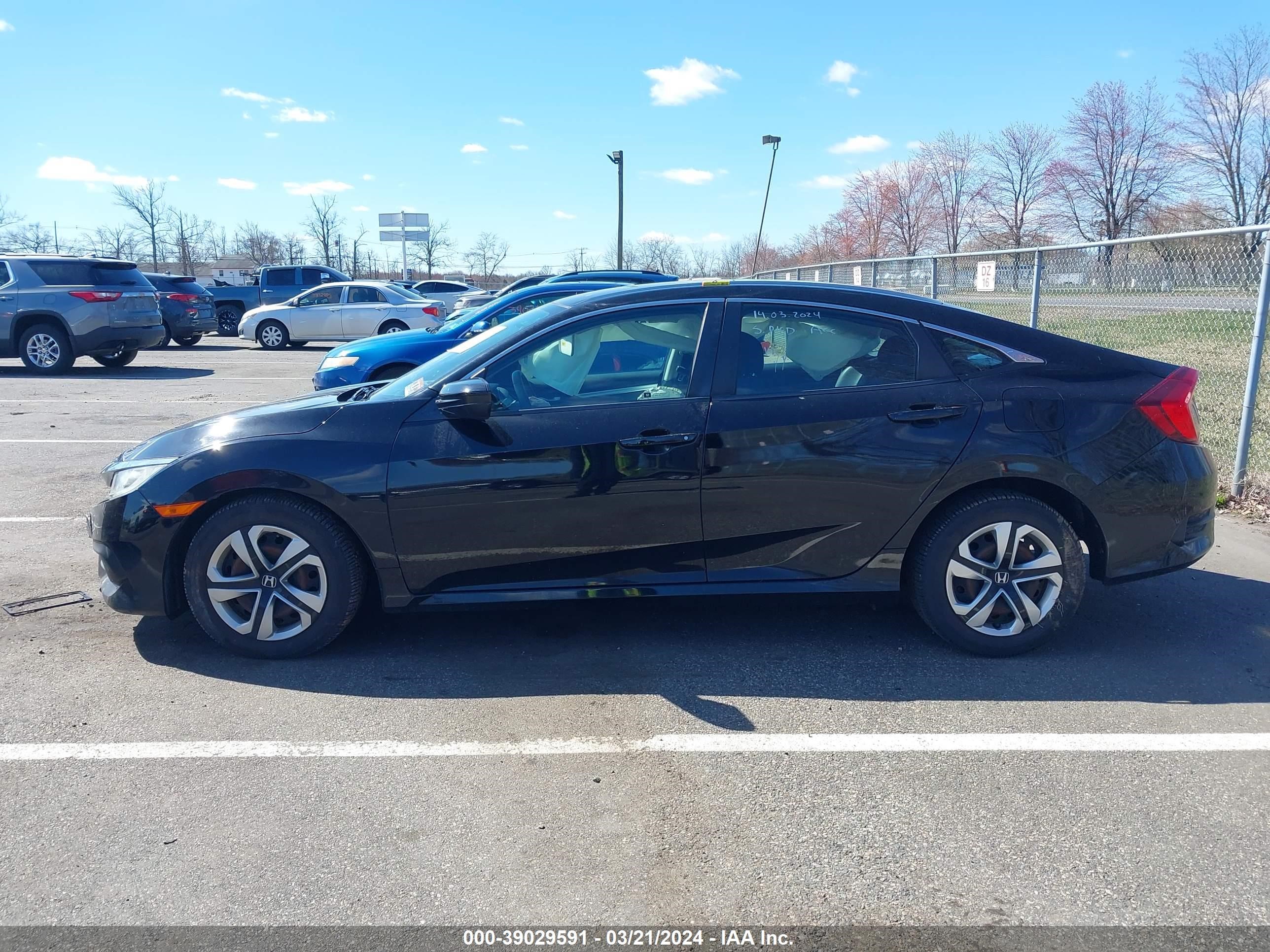 Photo 13 VIN: 2HGFC2F50HH566068 - HONDA CIVIC 