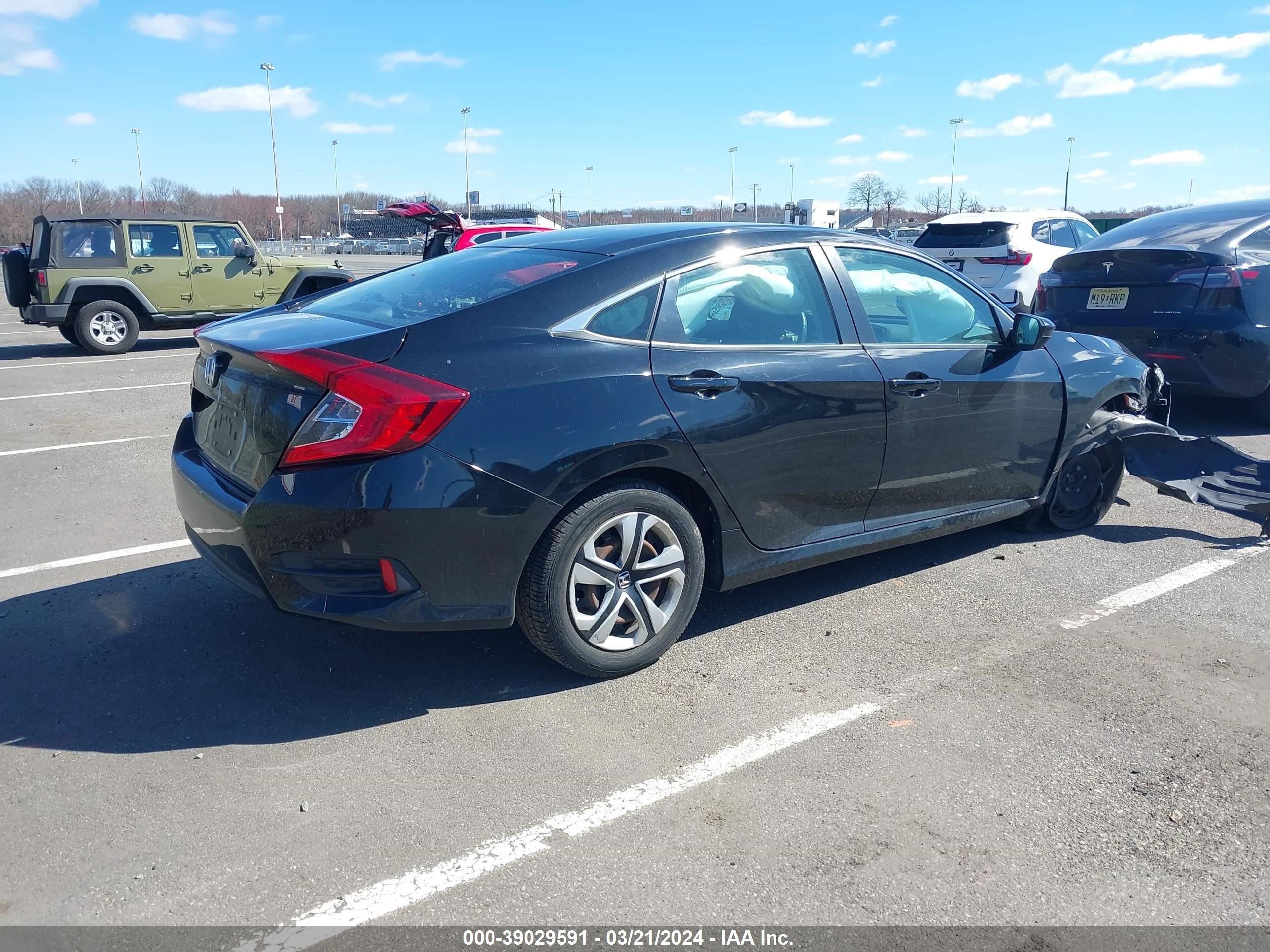 Photo 3 VIN: 2HGFC2F50HH566068 - HONDA CIVIC 