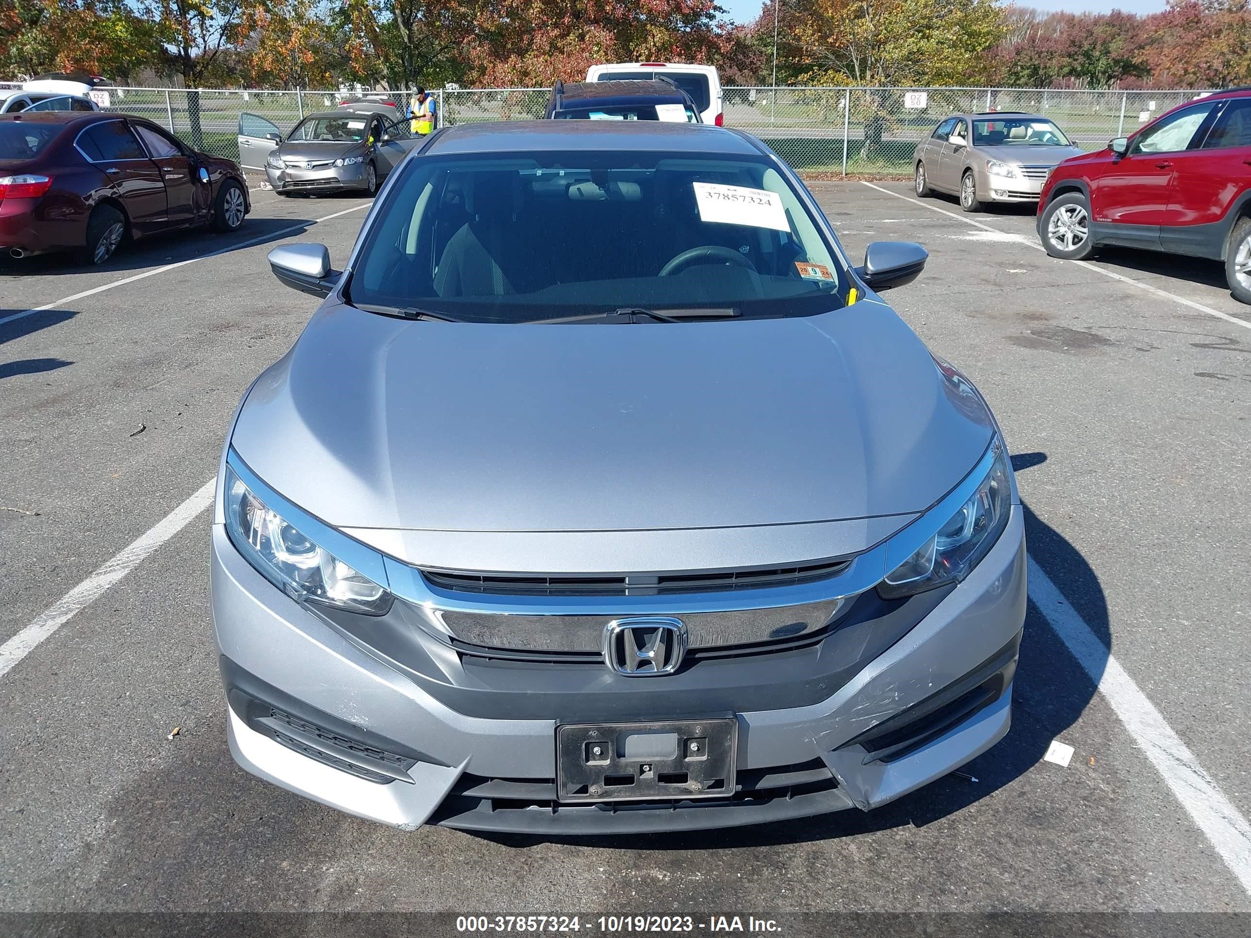 Photo 11 VIN: 2HGFC2F50HH570329 - HONDA CIVIC 