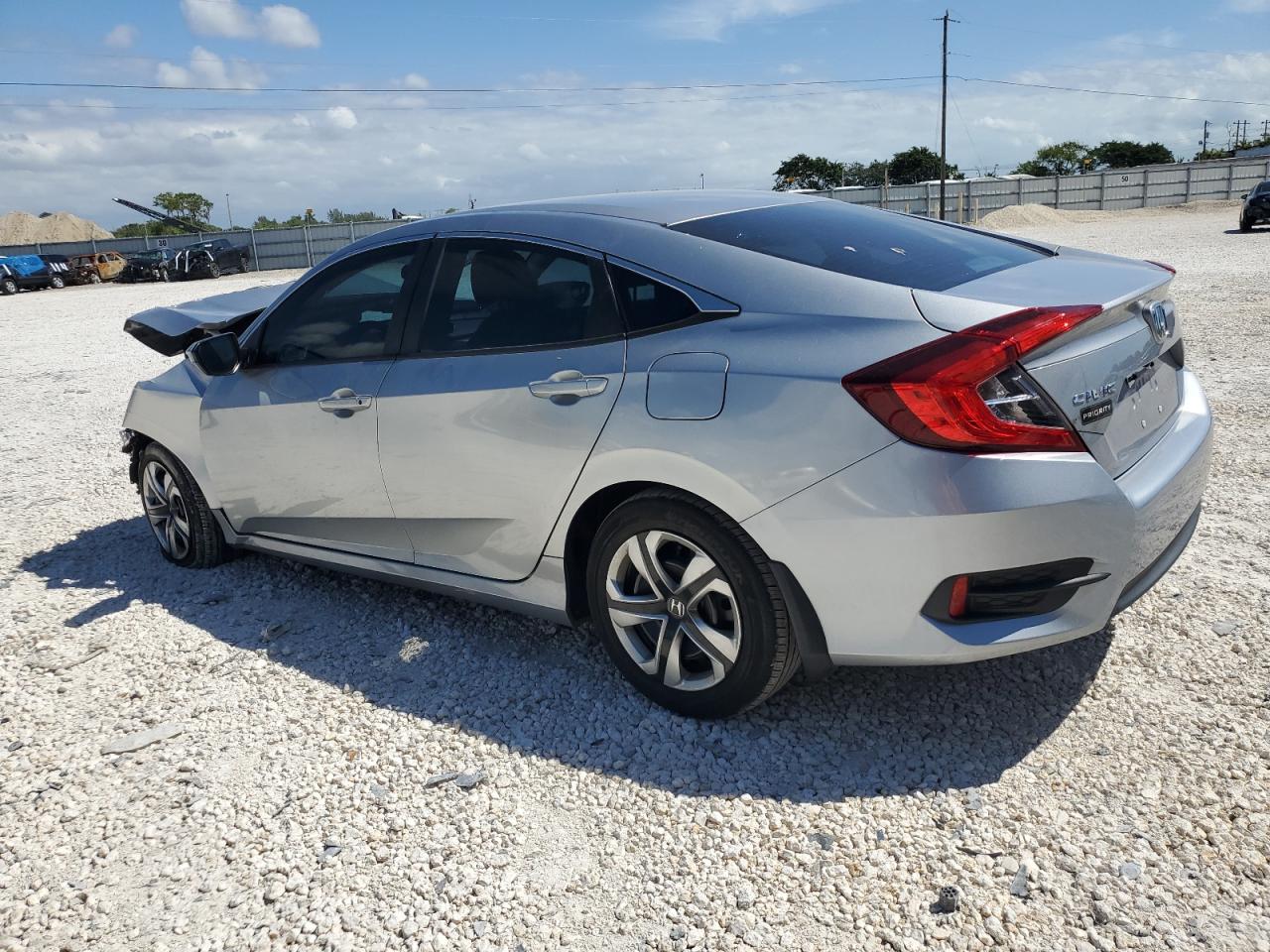 Photo 1 VIN: 2HGFC2F51JH576999 - HONDA CIVIC 