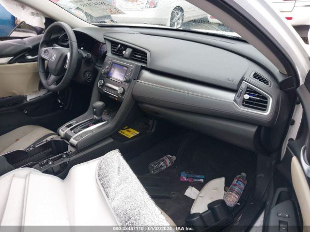 Photo 4 VIN: 2HGFC2F51JH603201 - HONDA CIVIC 