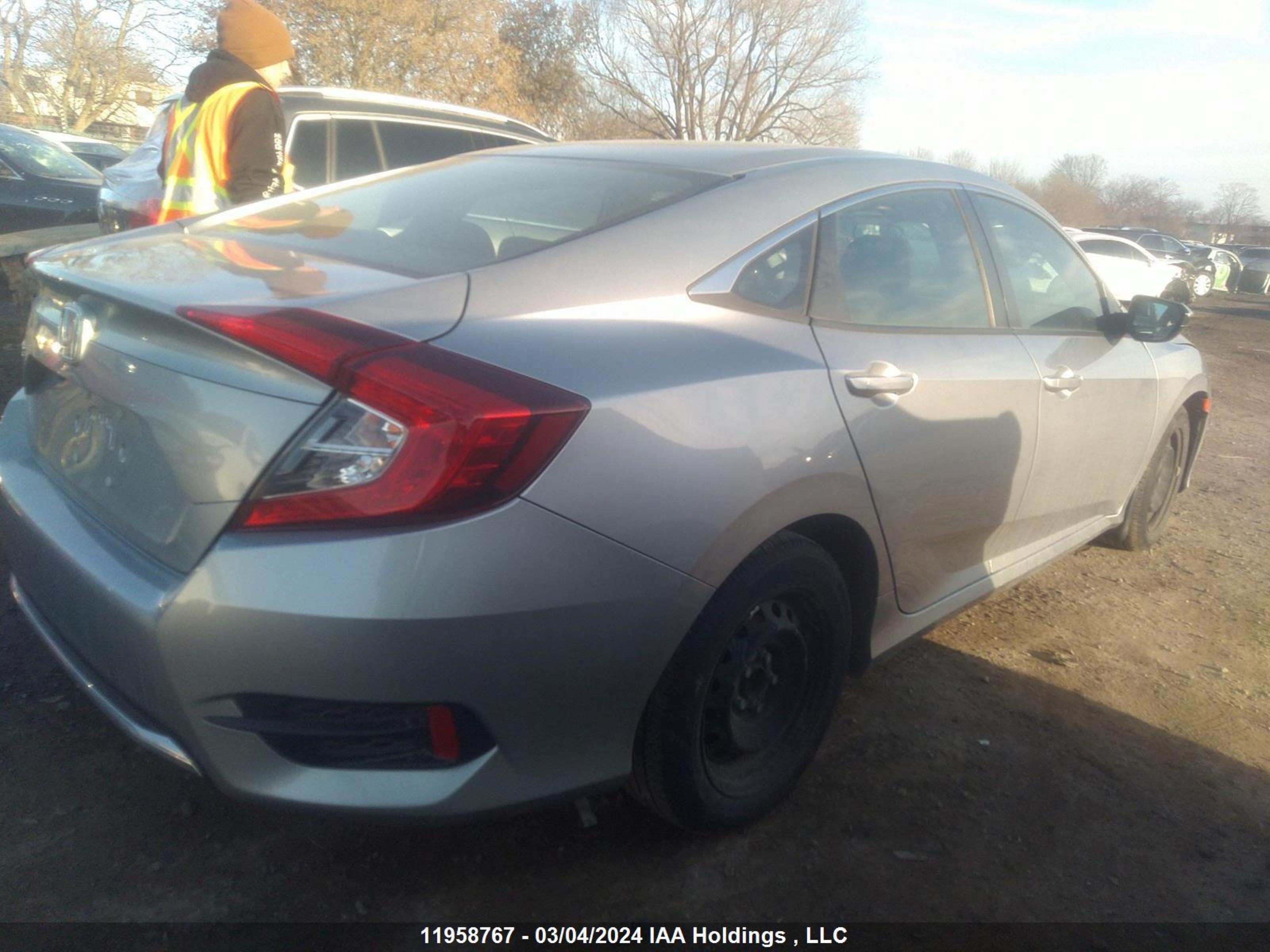 Photo 3 VIN: 2HGFC2F51MH010989 - HONDA CIVIC 