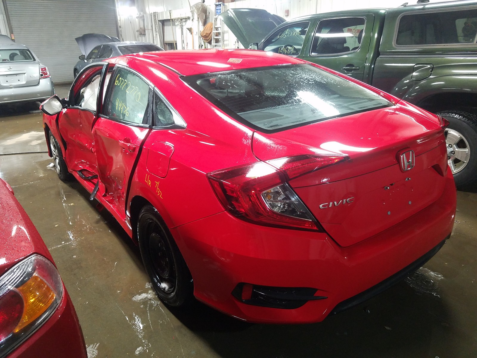 Photo 2 VIN: 2HGFC2F52HH526722 - HONDA CIVIC LX 