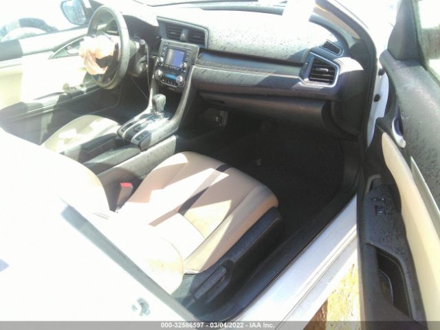 Photo 4 VIN: 2HGFC2F52HH553998 - HONDA CIVIC SEDAN 