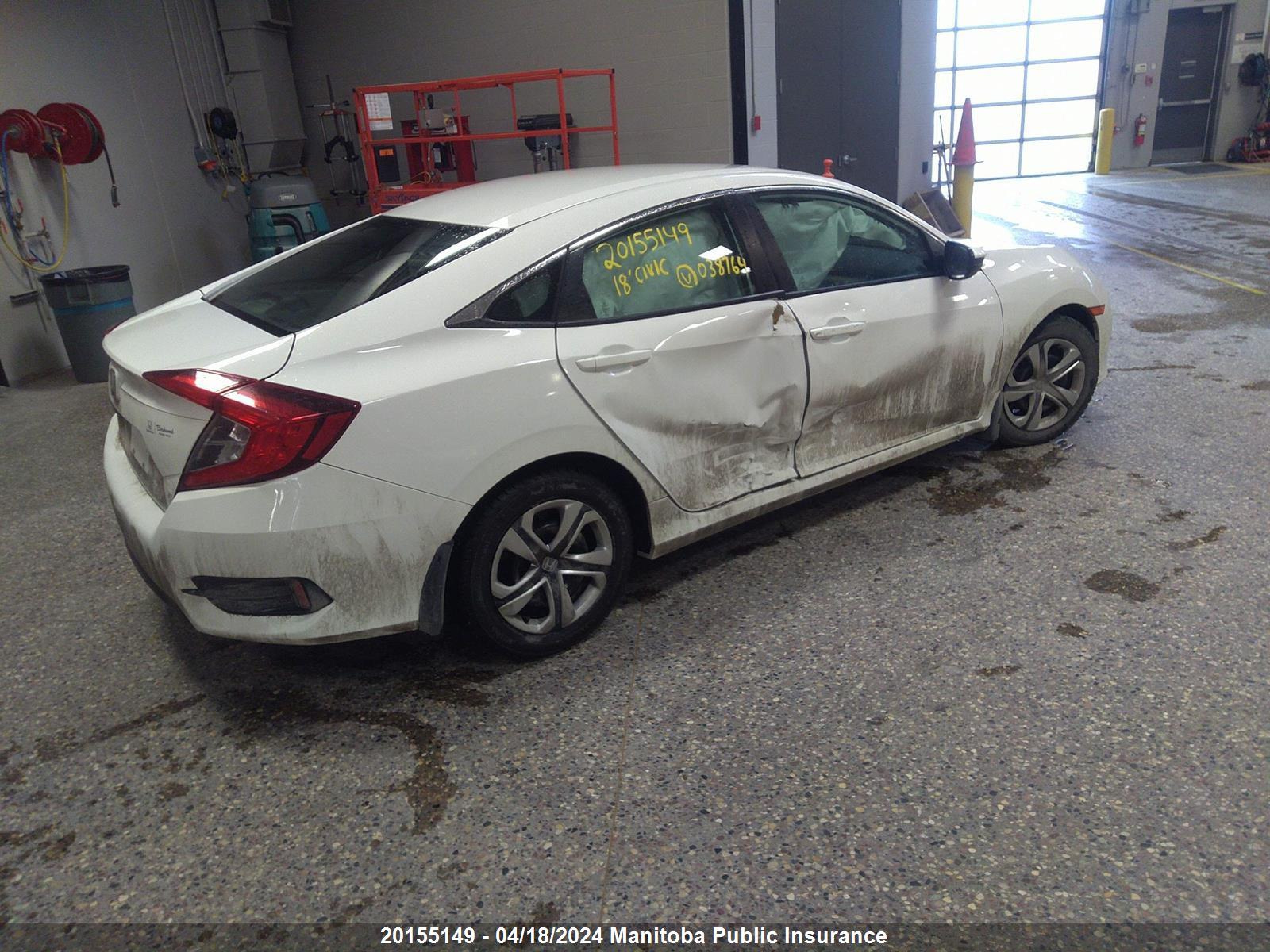 Photo 3 VIN: 2HGFC2F52JH038764 - HONDA CIVIC 