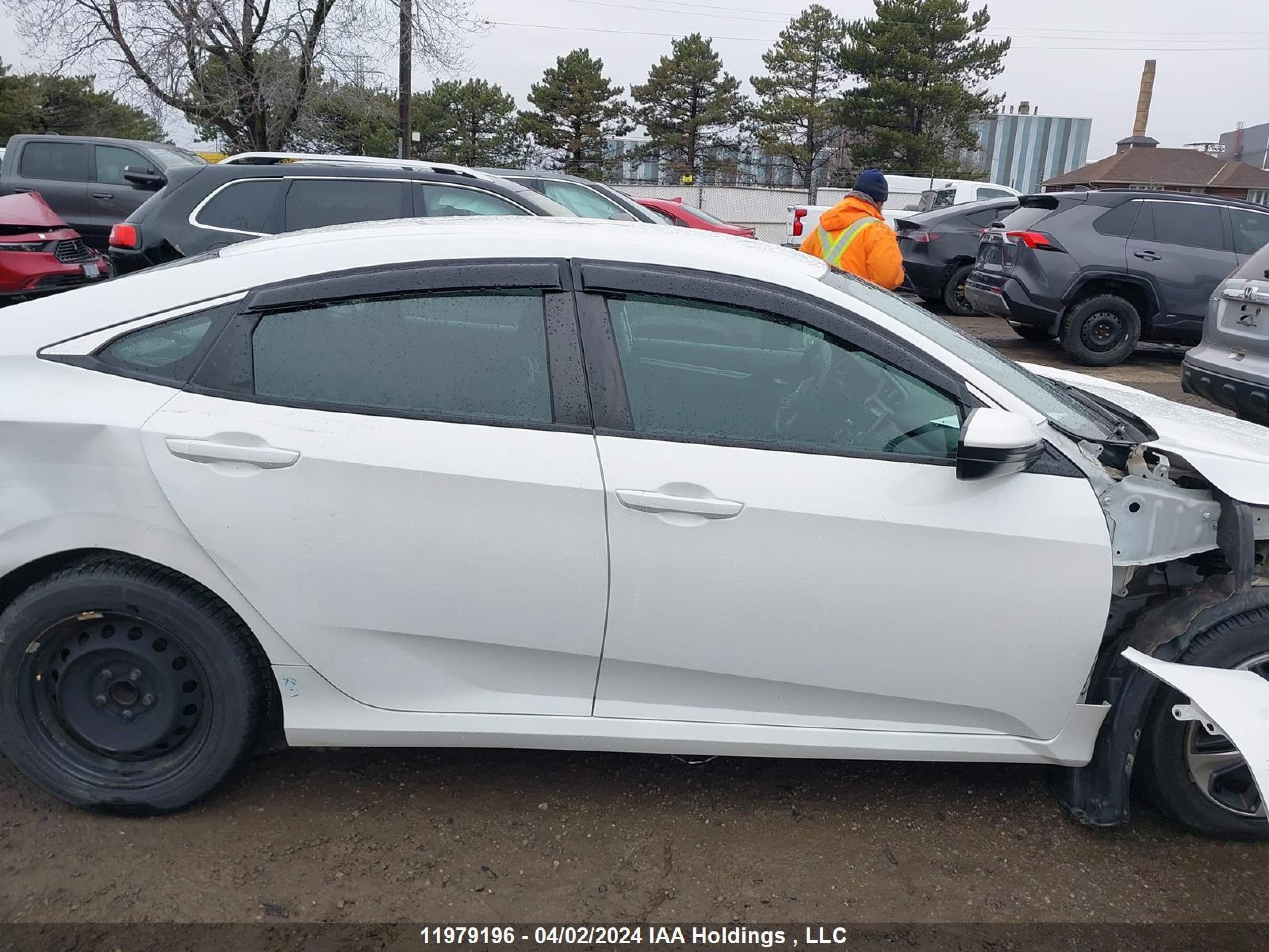 Photo 13 VIN: 2HGFC2F52KH008066 - HONDA CIVIC 