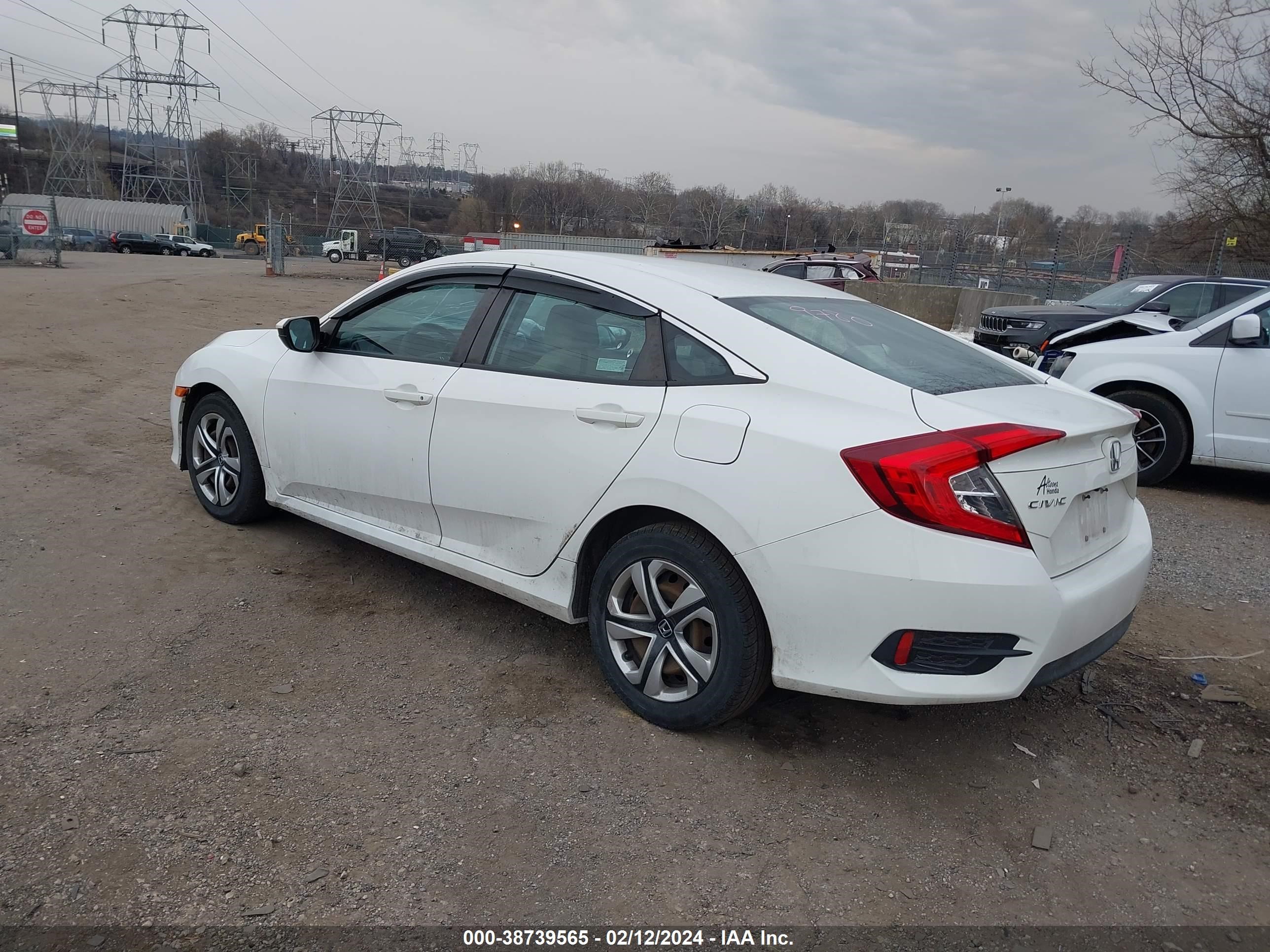 Photo 2 VIN: 2HGFC2F53GH510656 - HONDA CIVIC 