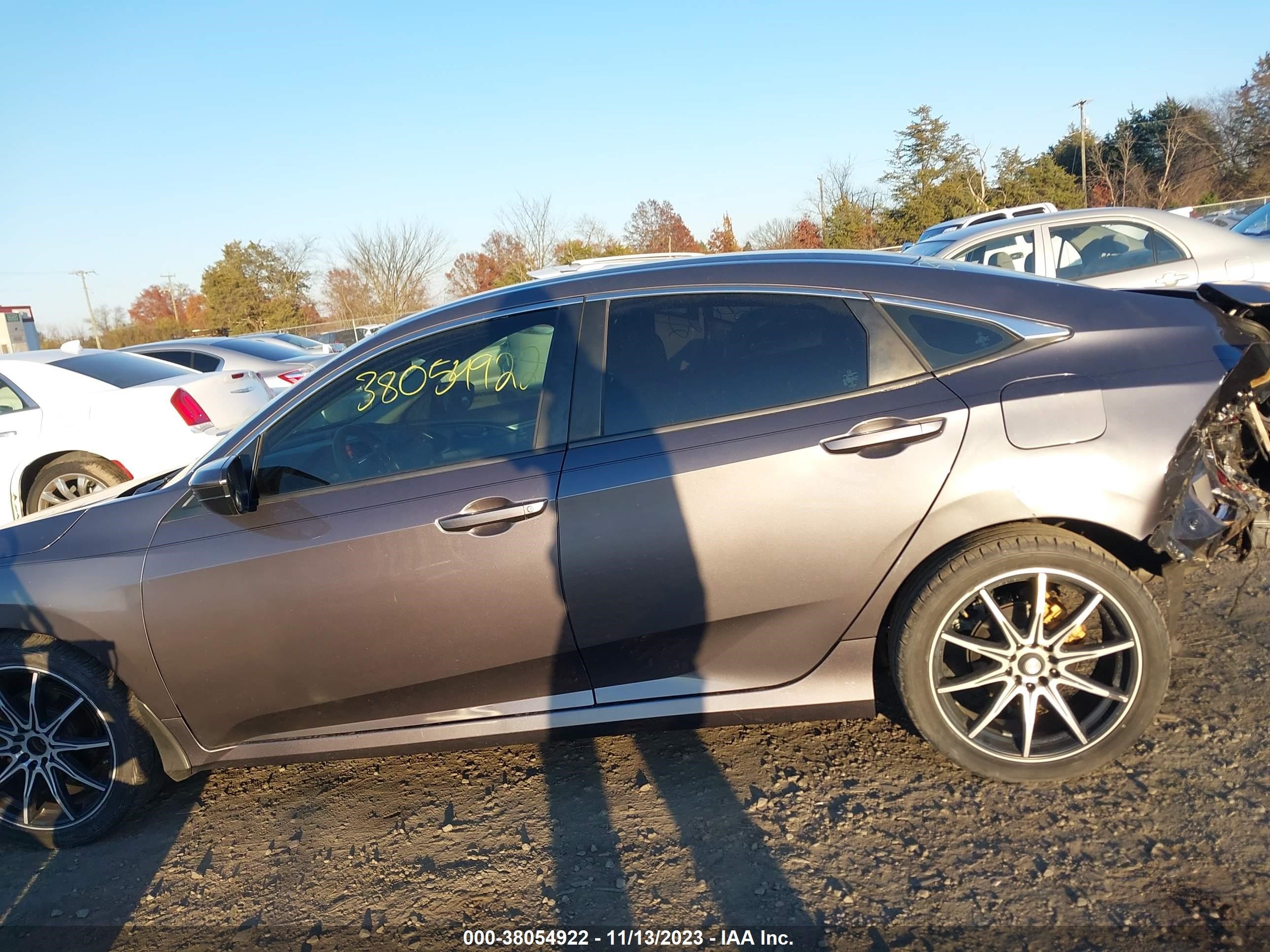 Photo 13 VIN: 2HGFC2F53GH518708 - HONDA CIVIC 