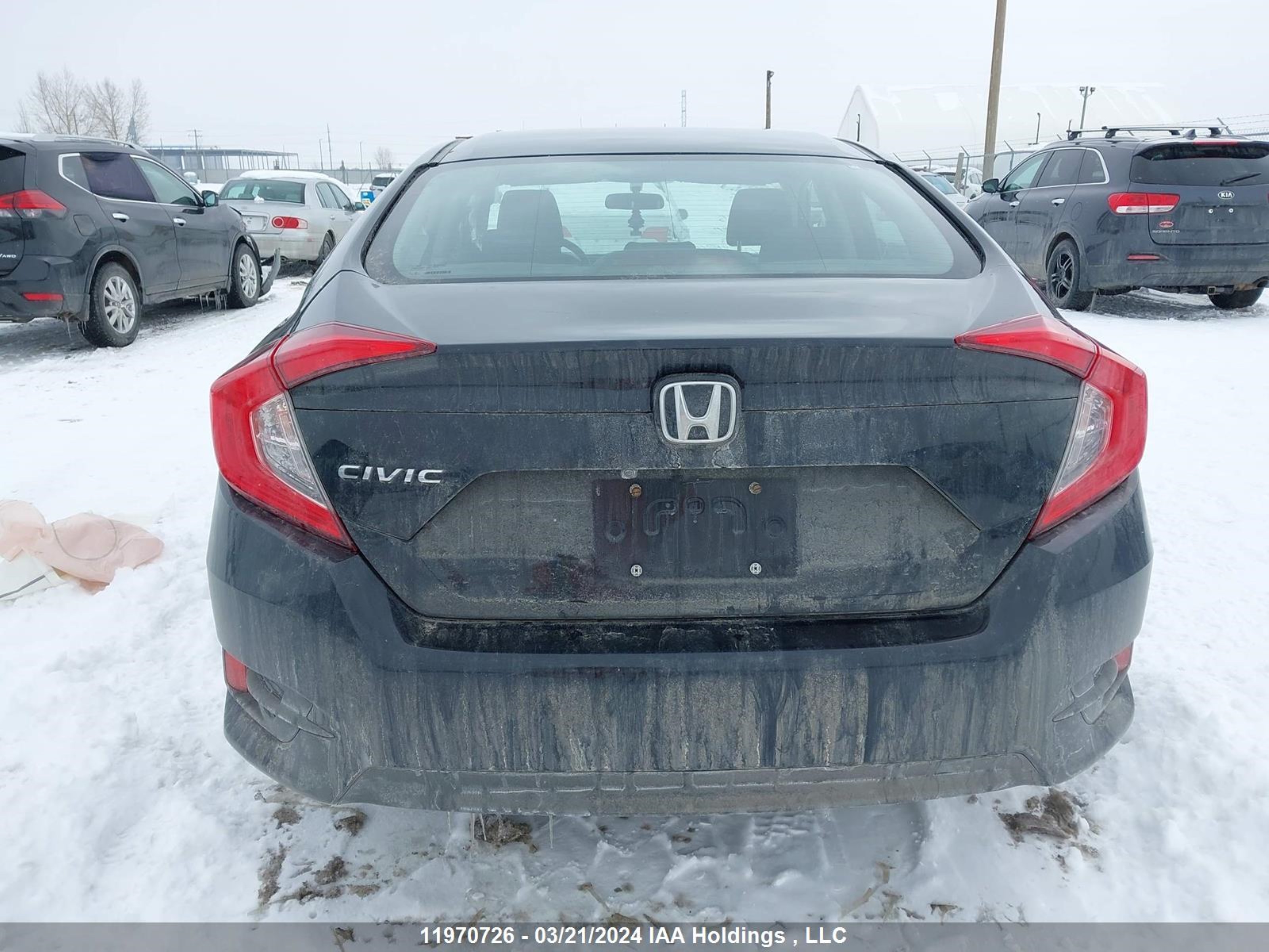 Photo 16 VIN: 2HGFC2F53JH008835 - HONDA CIVIC 