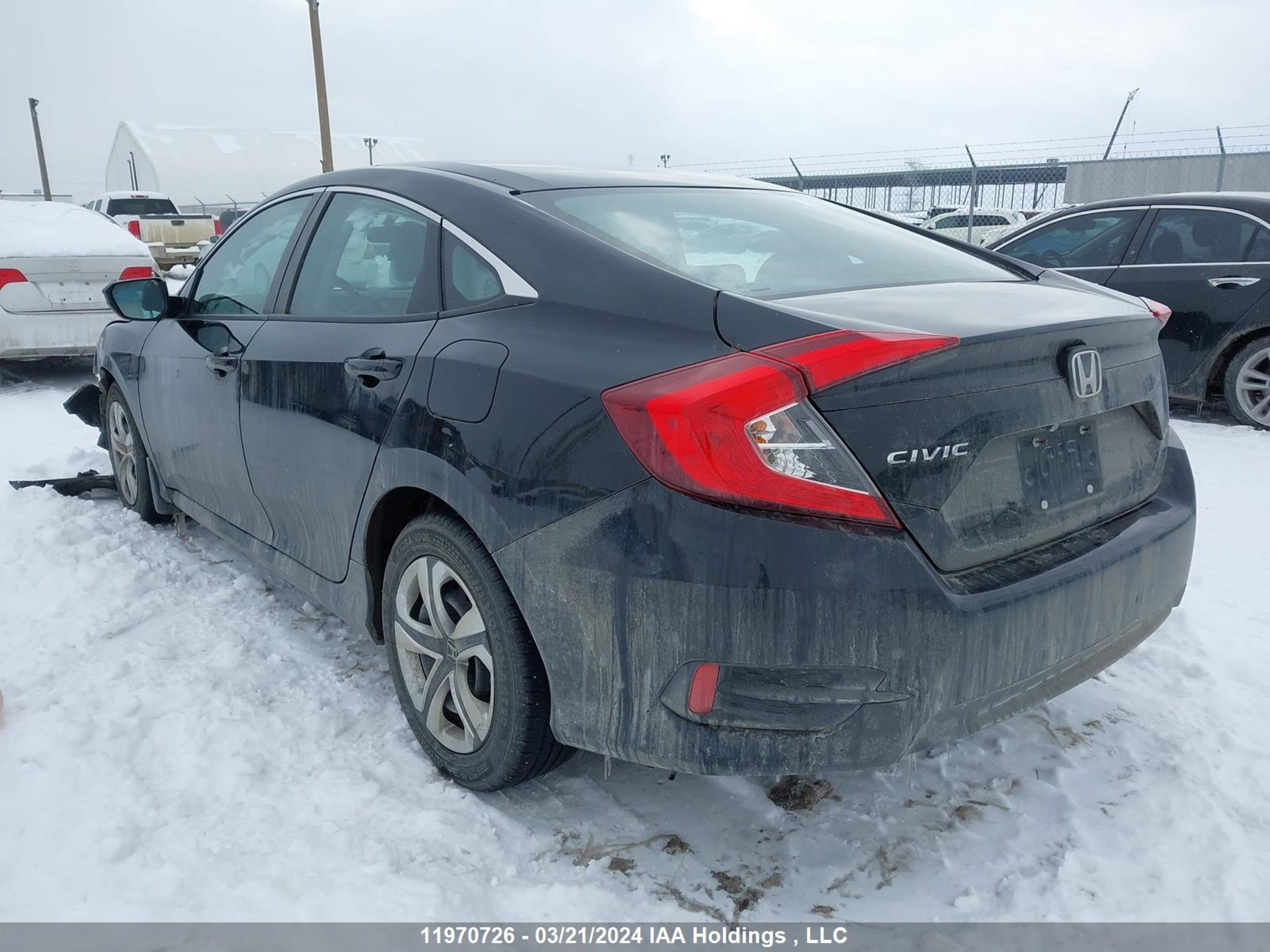 Photo 2 VIN: 2HGFC2F53JH008835 - HONDA CIVIC 