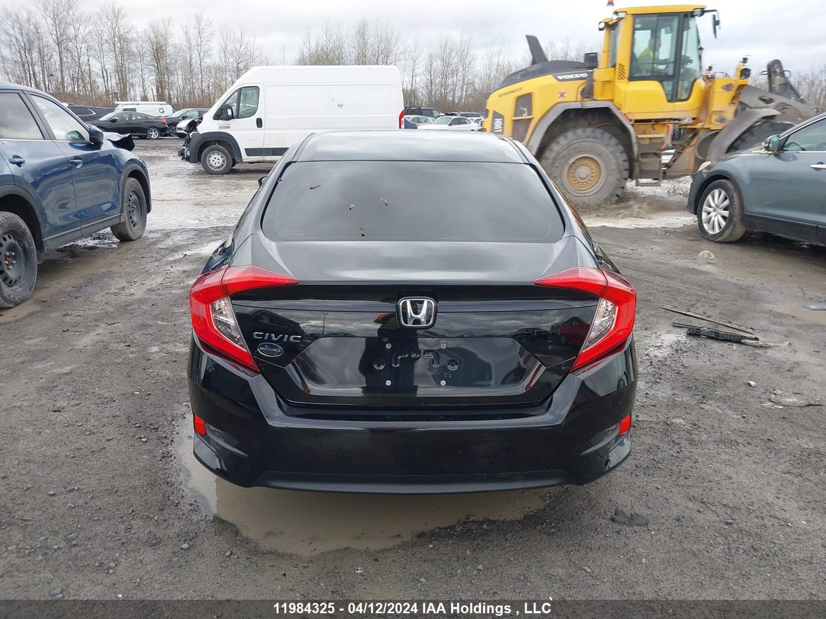 Photo 15 VIN: 2HGFC2F53JH025215 - HONDA CIVIC 