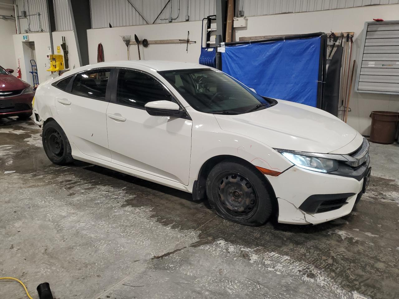 Photo 3 VIN: 2HGFC2F53JH029152 - HONDA CIVIC 