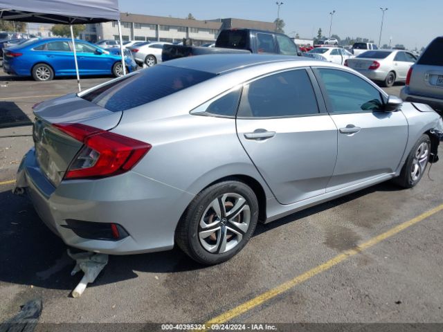 Photo 3 VIN: 2HGFC2F53JH511975 - HONDA CIVIC 