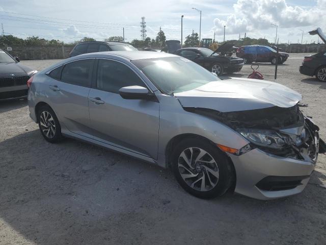 Photo 3 VIN: 2HGFC2F53JH600493 - HONDA CIVIC 