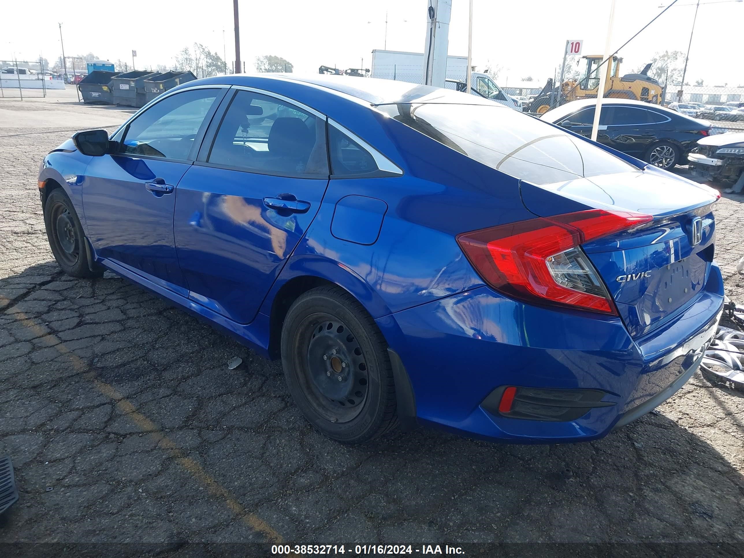 Photo 2 VIN: 2HGFC2F53JH607542 - HONDA CIVIC 