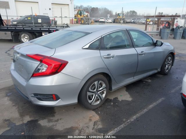 Photo 3 VIN: 2HGFC2F53JH607816 - HONDA CIVIC 