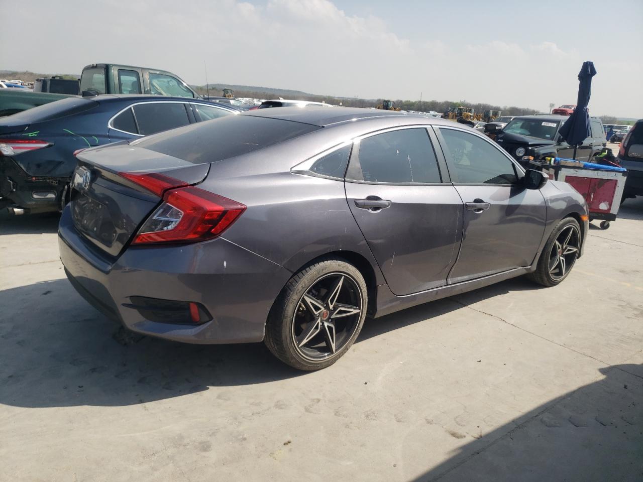 Photo 2 VIN: 2HGFC2F55HH546866 - HONDA CIVIC 