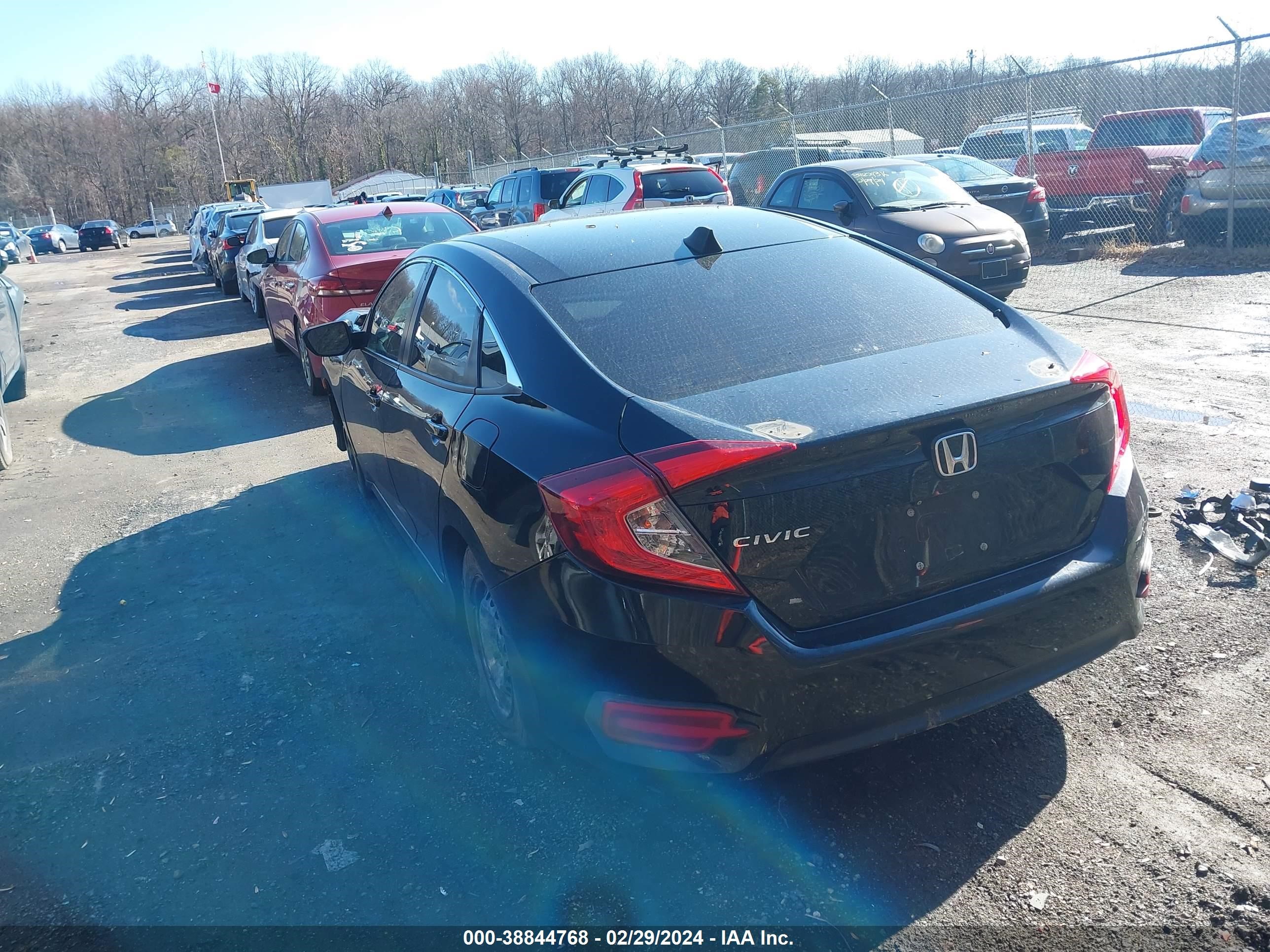 Photo 2 VIN: 2HGFC2F55HH576689 - HONDA CIVIC 