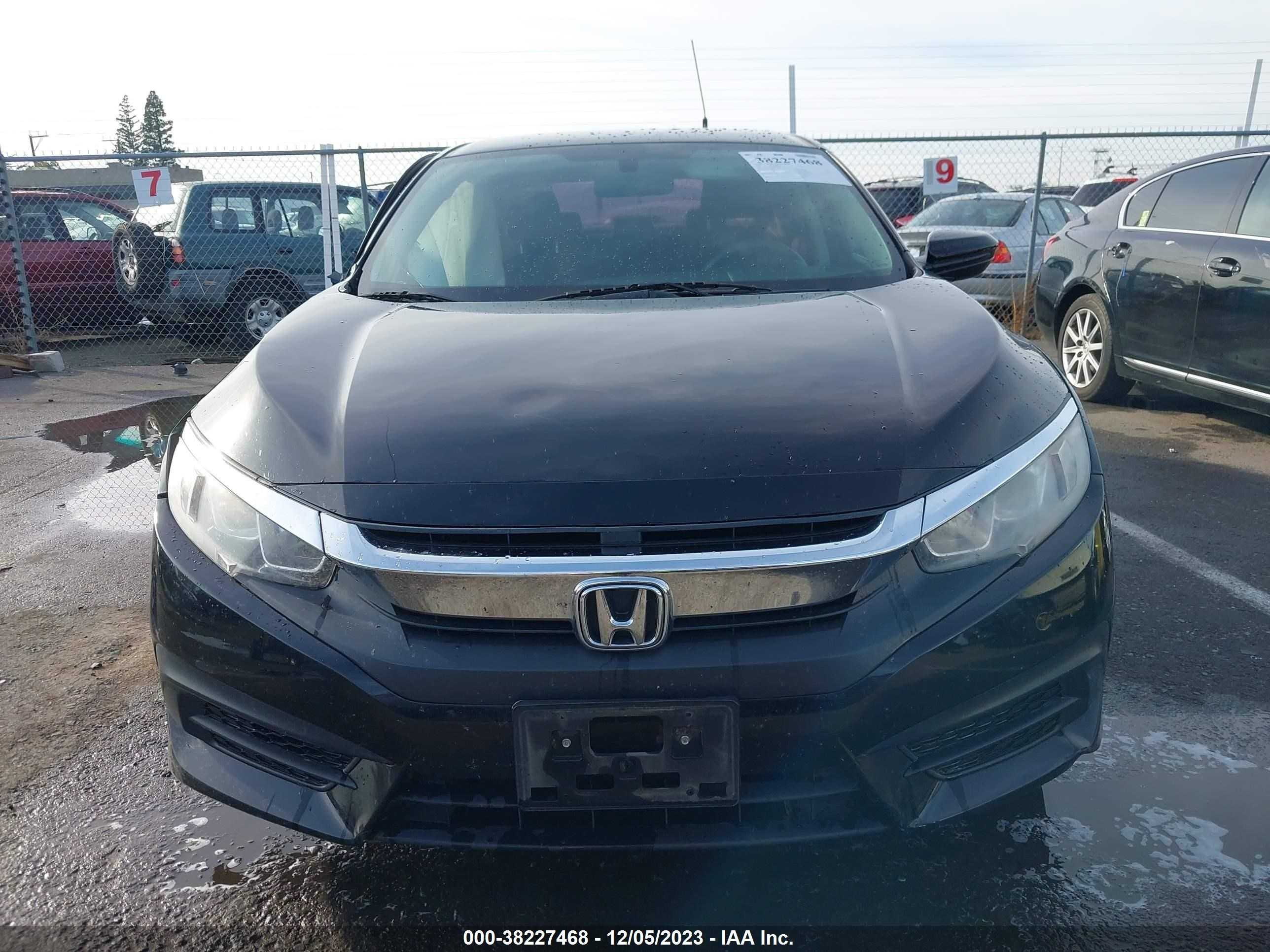 Photo 11 VIN: 2HGFC2F56HH504240 - HONDA CIVIC 