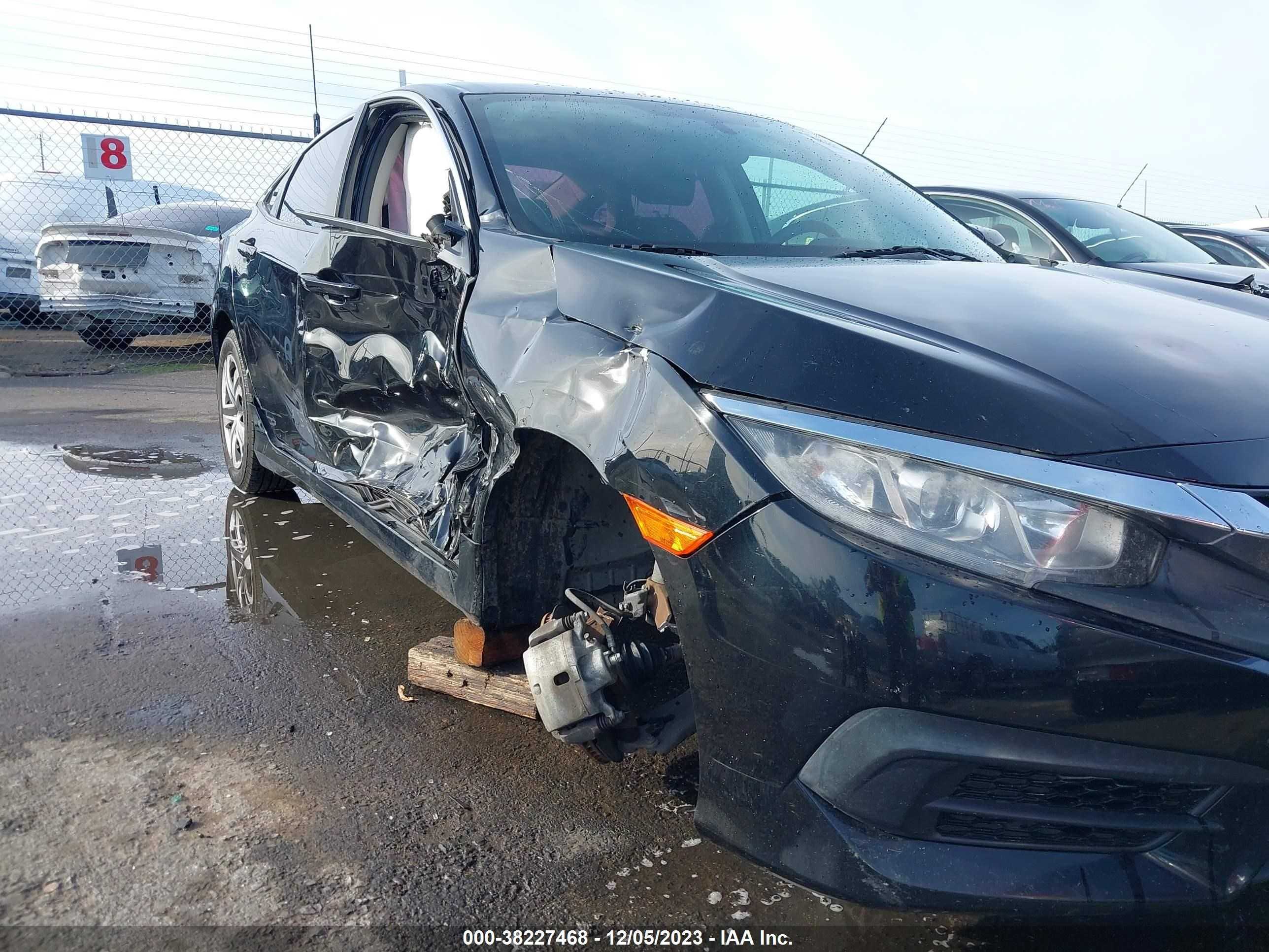 Photo 5 VIN: 2HGFC2F56HH504240 - HONDA CIVIC 