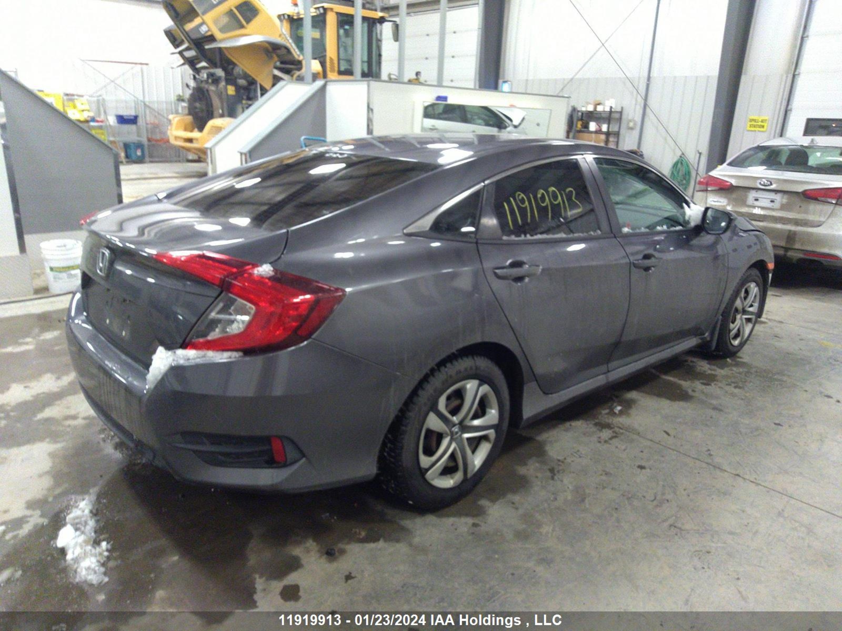 Photo 3 VIN: 2HGFC2F57GH000343 - HONDA CIVIC 