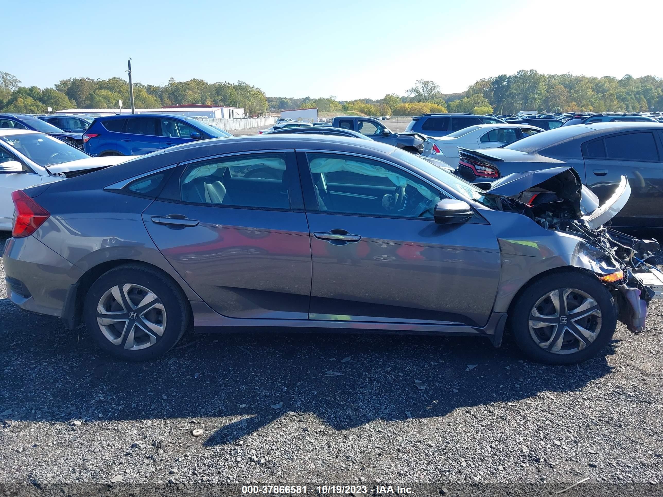 Photo 11 VIN: 2HGFC2F57GH508876 - HONDA CIVIC 