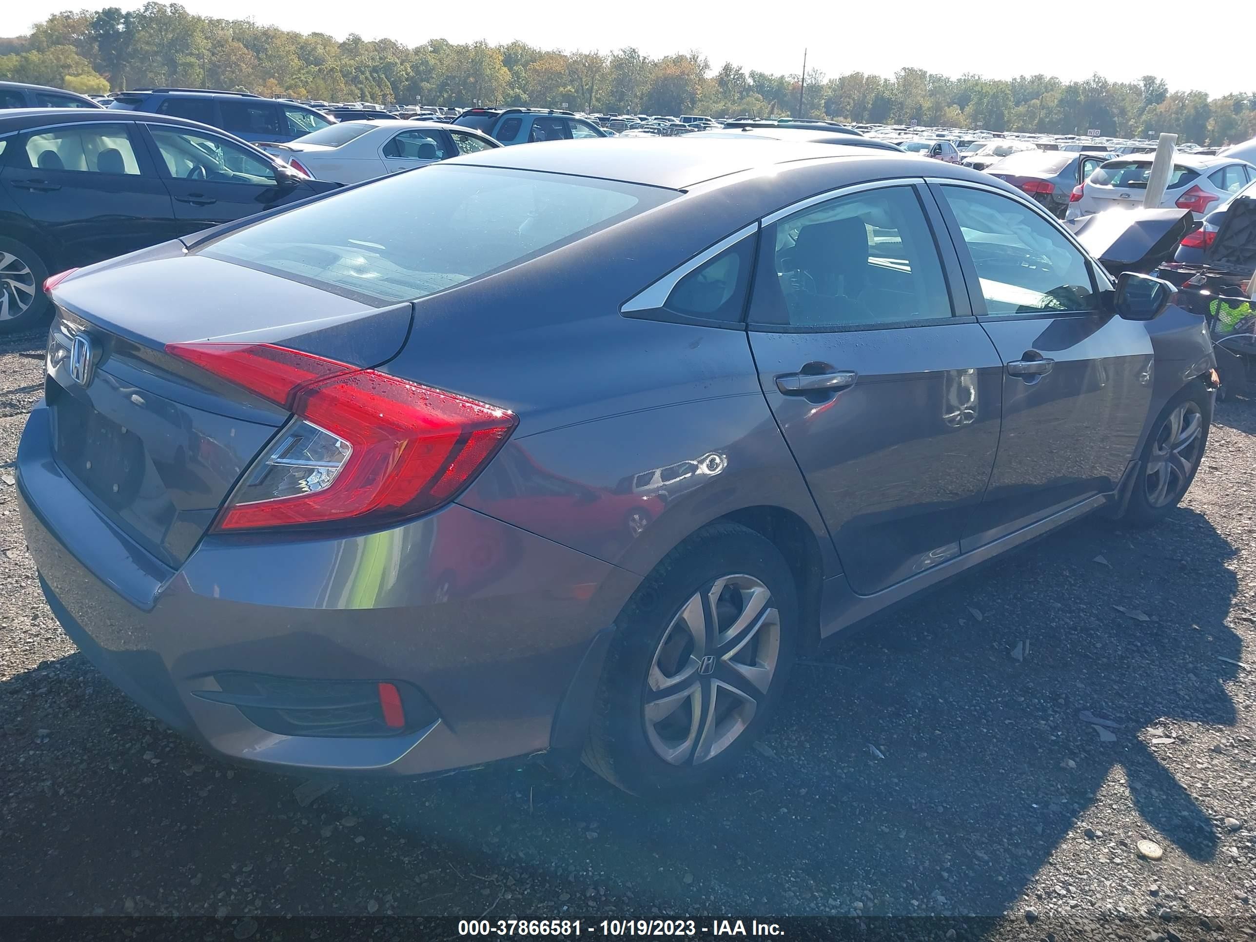 Photo 3 VIN: 2HGFC2F57GH508876 - HONDA CIVIC 