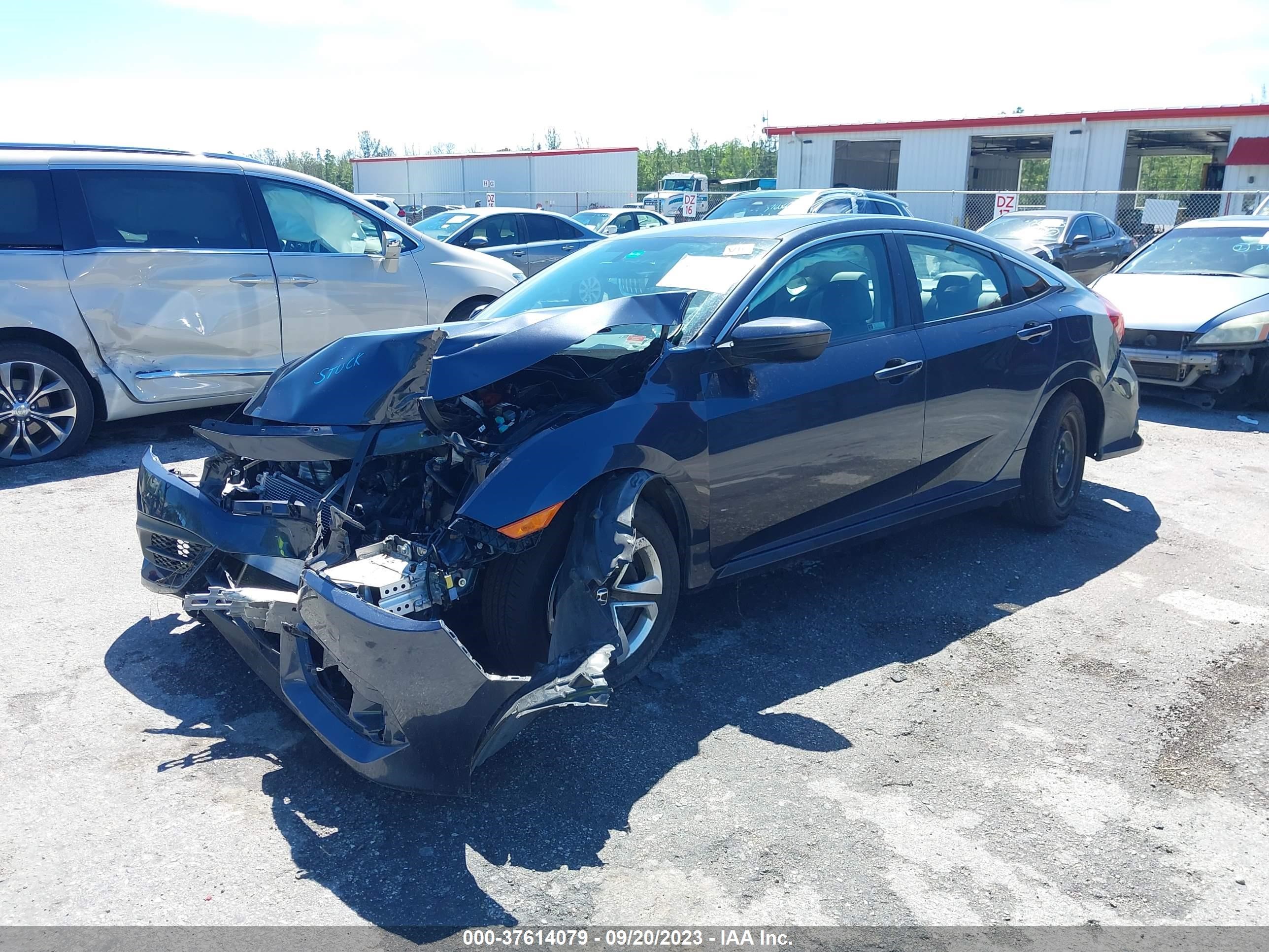 Photo 1 VIN: 2HGFC2F57JH600450 - HONDA CIVIC 