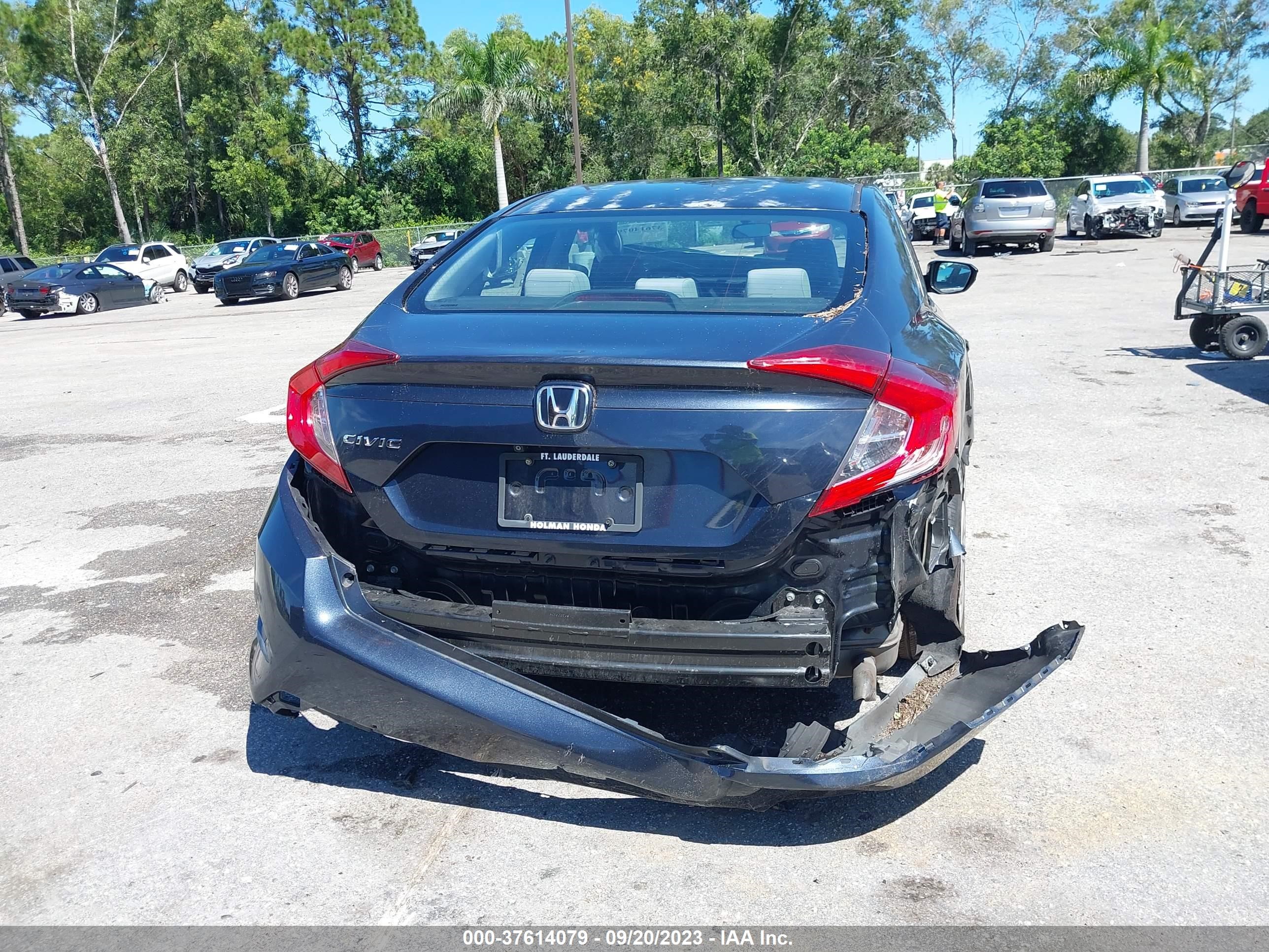 Photo 15 VIN: 2HGFC2F57JH600450 - HONDA CIVIC 